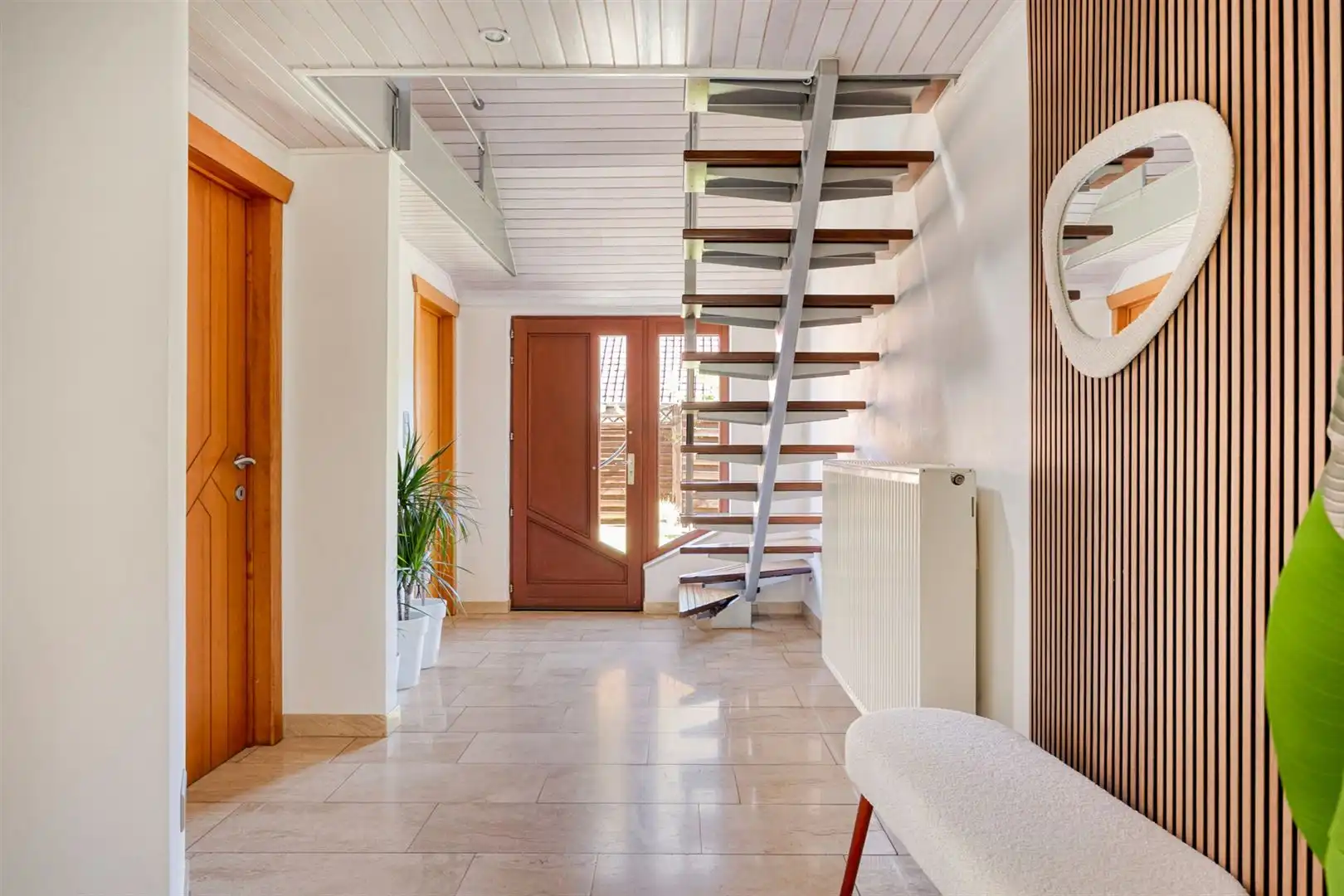 TE KOOP: Uniek woon- en investeringspand met ruime woning en 6 verhuurde studio’s te Heusden-Zolder! foto 10