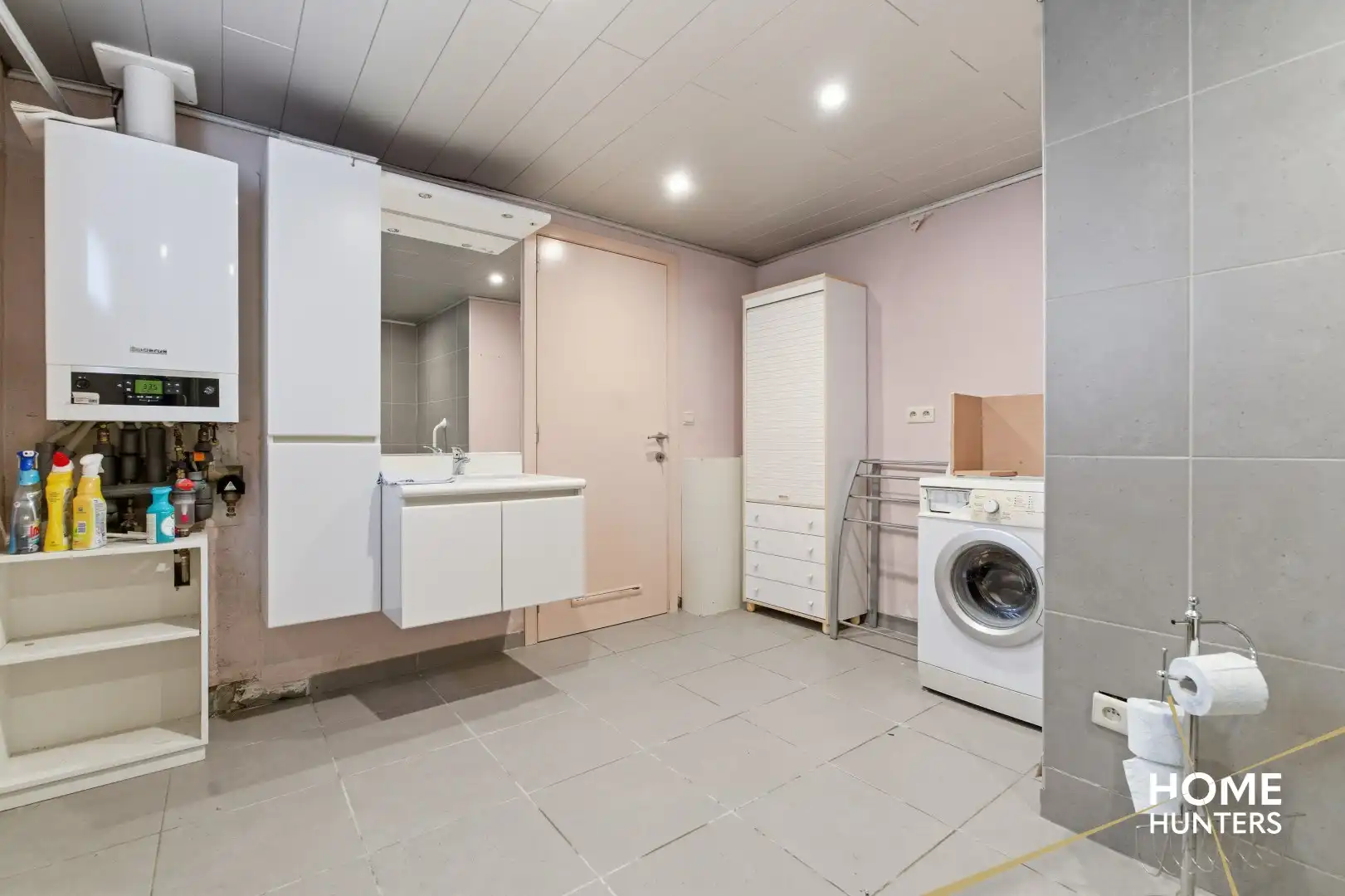 Woning met handelsruimte en garage op 515 m² foto 7