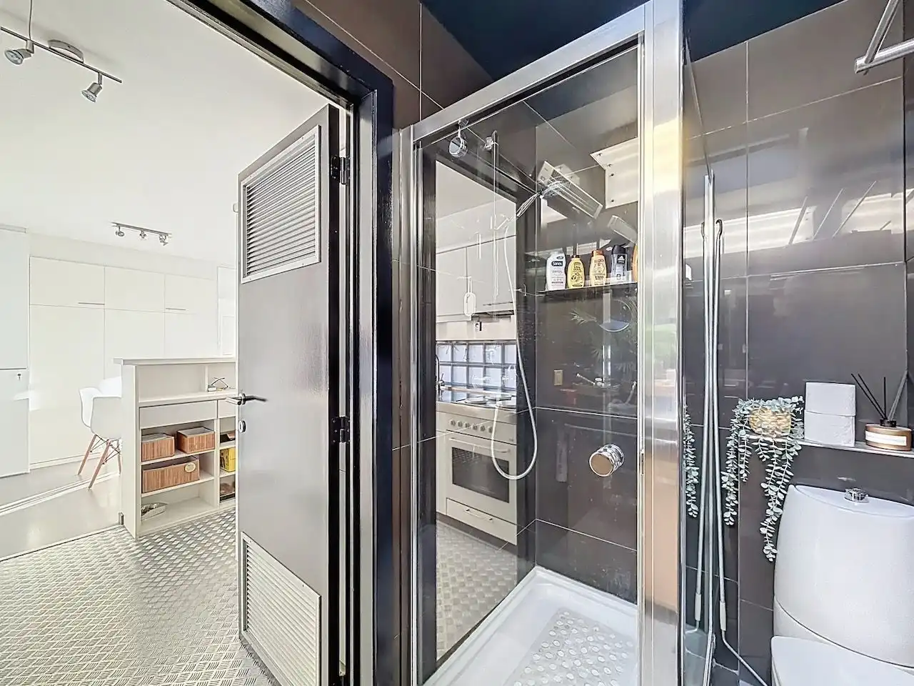 Lichtrijke penthouse met twee terrassen op de Elizabetlaan. foto 11