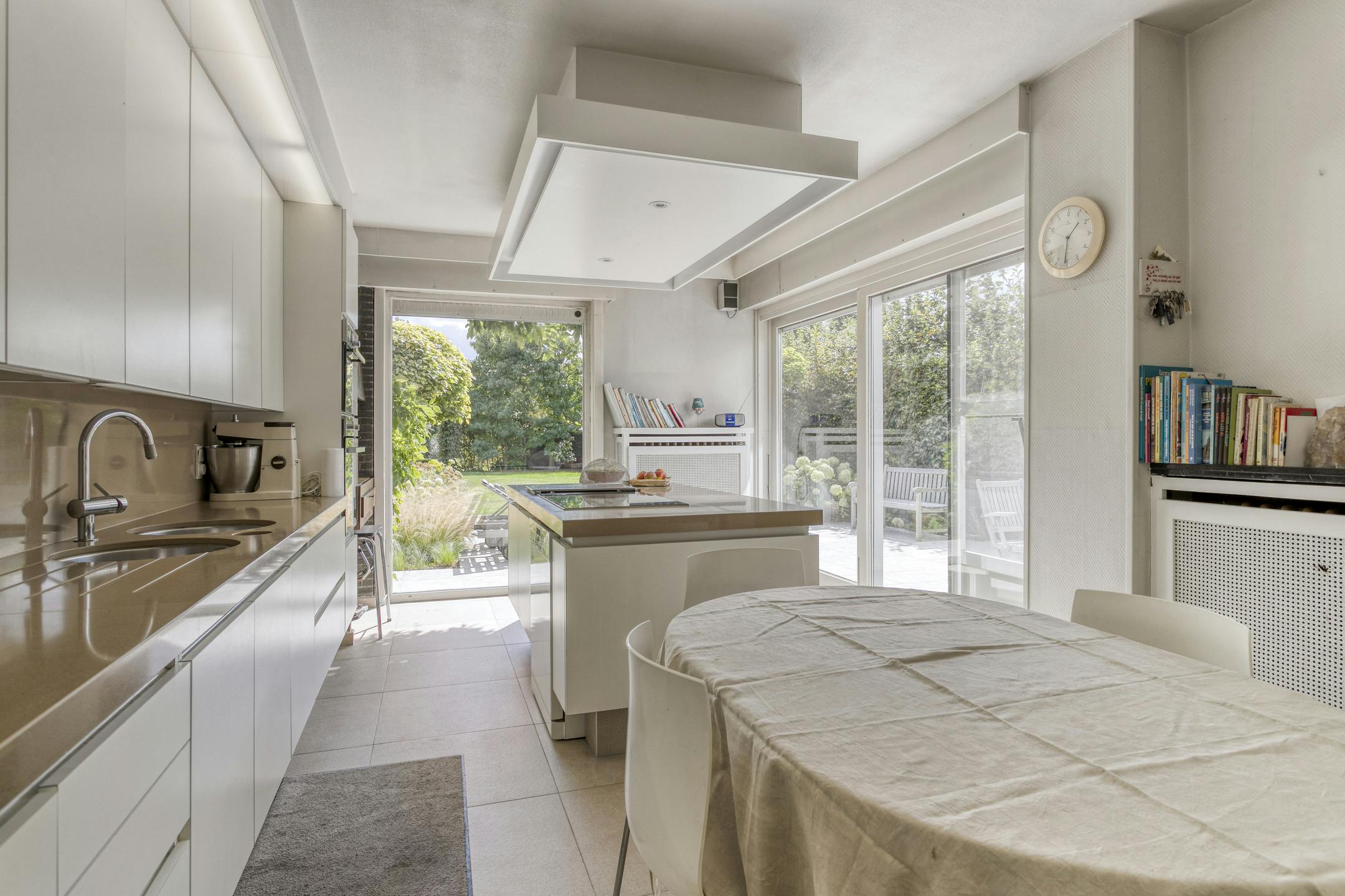 Aangenaam huis met 4 kamers te koop in centrum Beveren-Leie foto 7