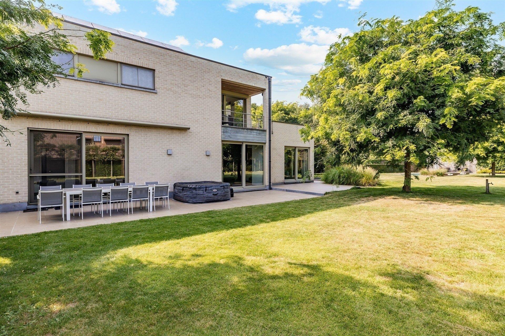 Prachtige villa met zwembad op toplocatie! foto 4