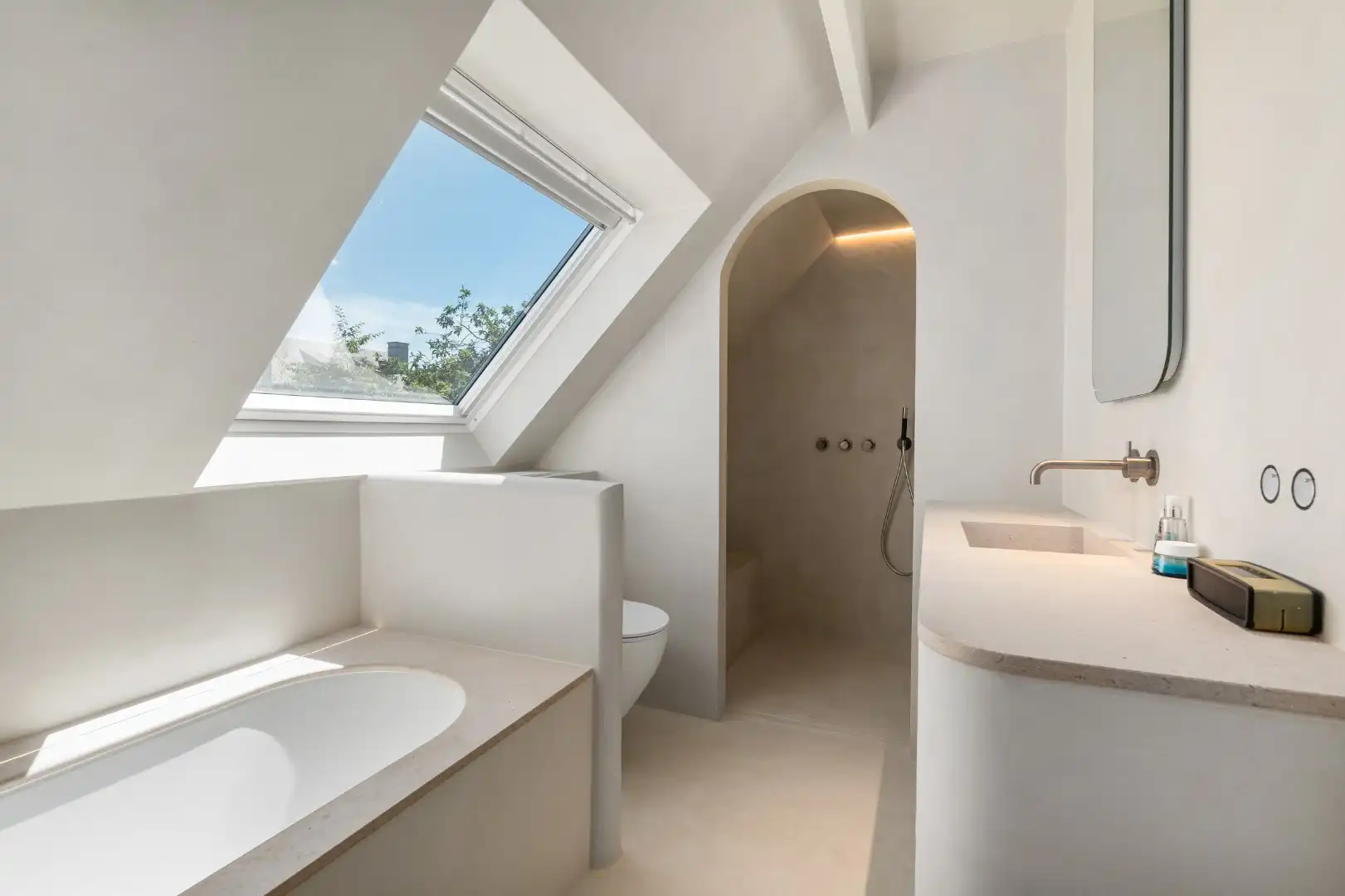 Exclusief gerenoveerde villa in een rustige doodlopende straat nabij het centrum van Knokke foto 16