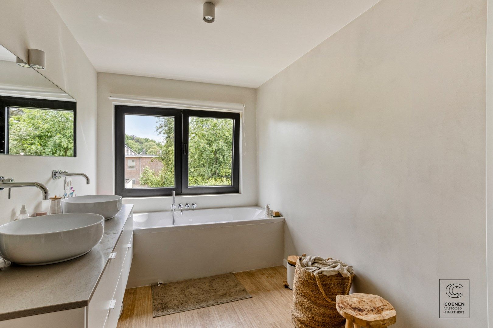 Prachtig volledig gerenoveerde woning met 3 slaapkamers op een TOPlocatie te Schilde! foto 16