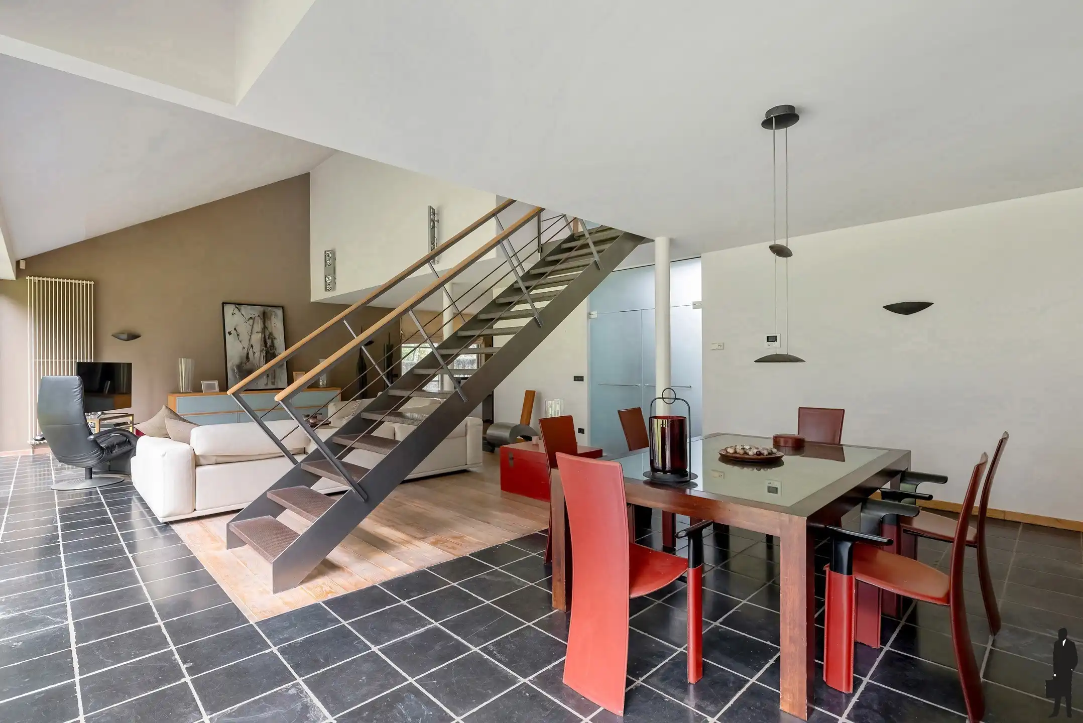 Moderne woning op perceel van ca. 3.500m² foto 11