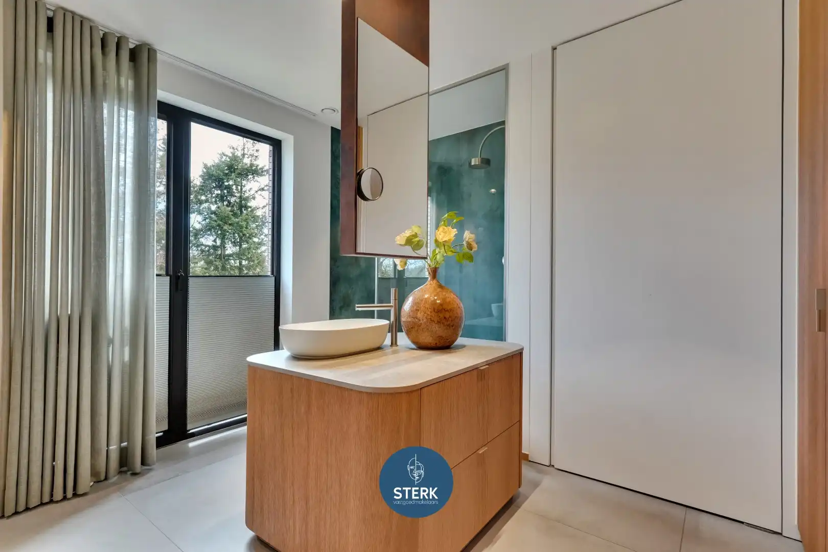 EXCLUSIEF PENTHOUSE OP EEN TOPLOCATIE TE EISDEN-MAASMECHELEN !  foto 19