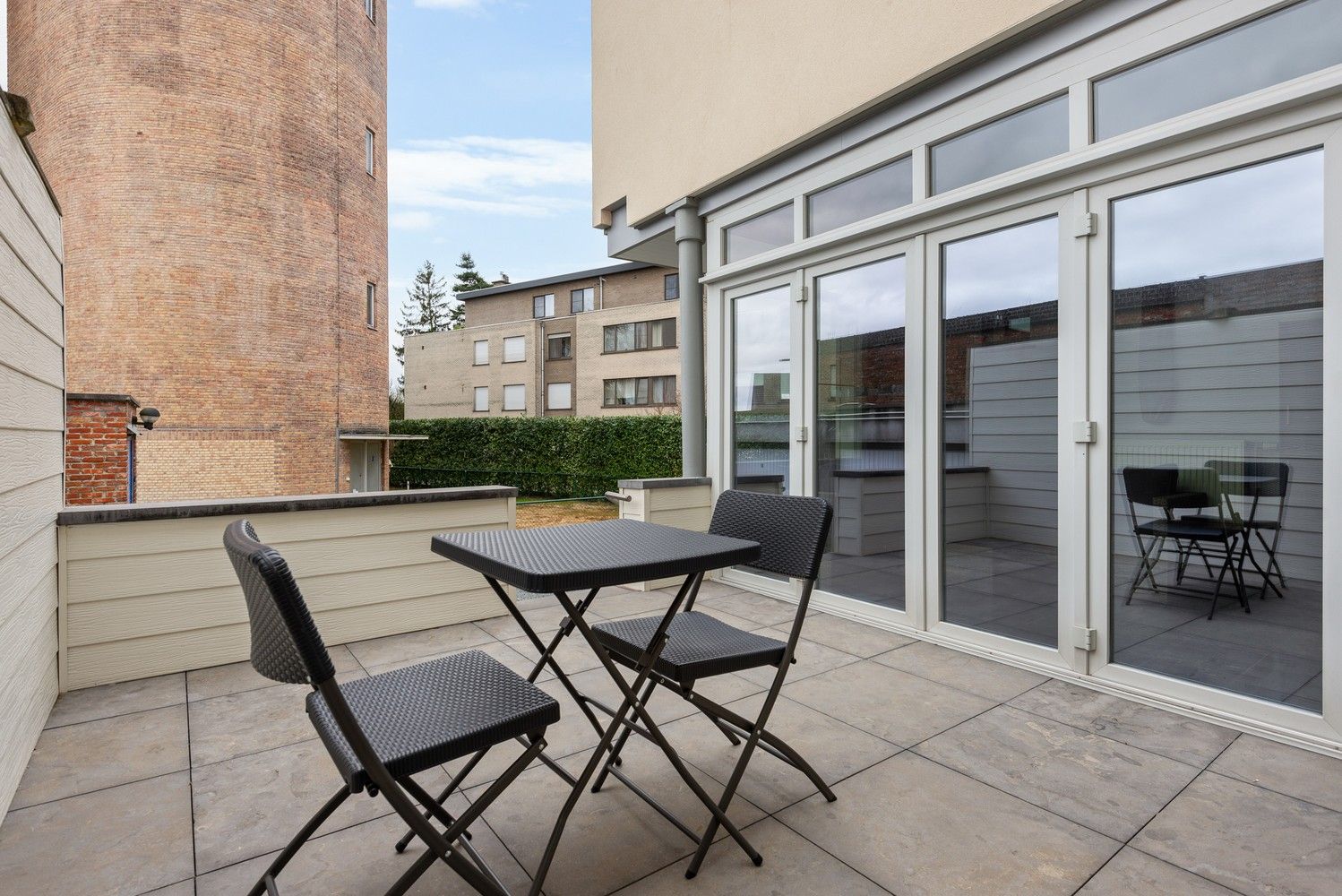Hoofdfoto van de publicatie: Appartement met 2 slaapkamers, terras en grote privatieve kelder in Wommelgem!