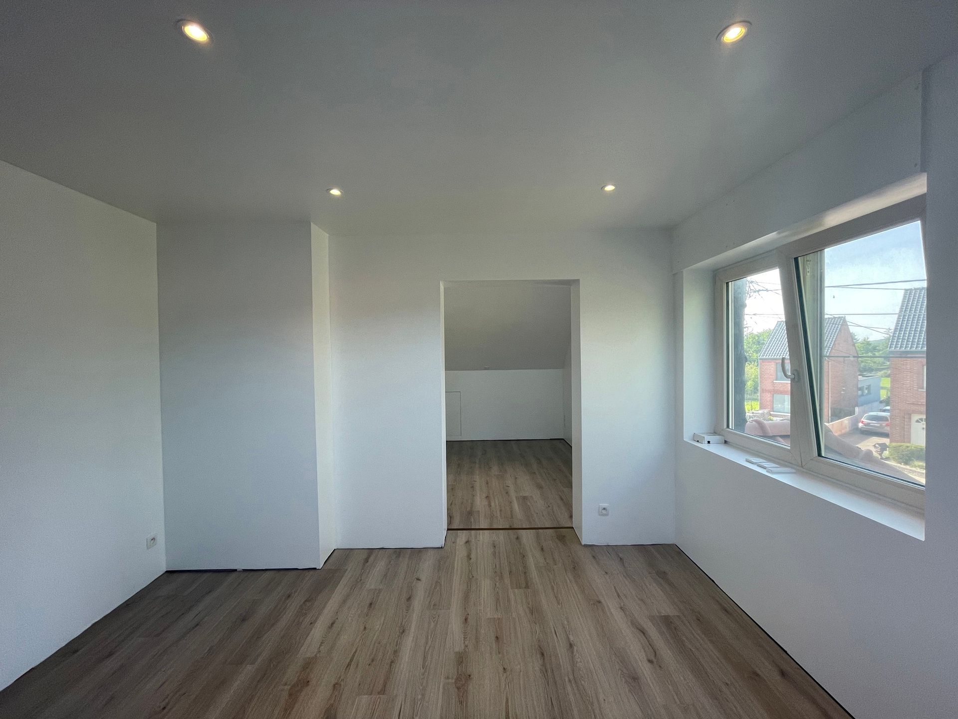 Charmante, gedeeltelijk gerenoveerde woning foto 10