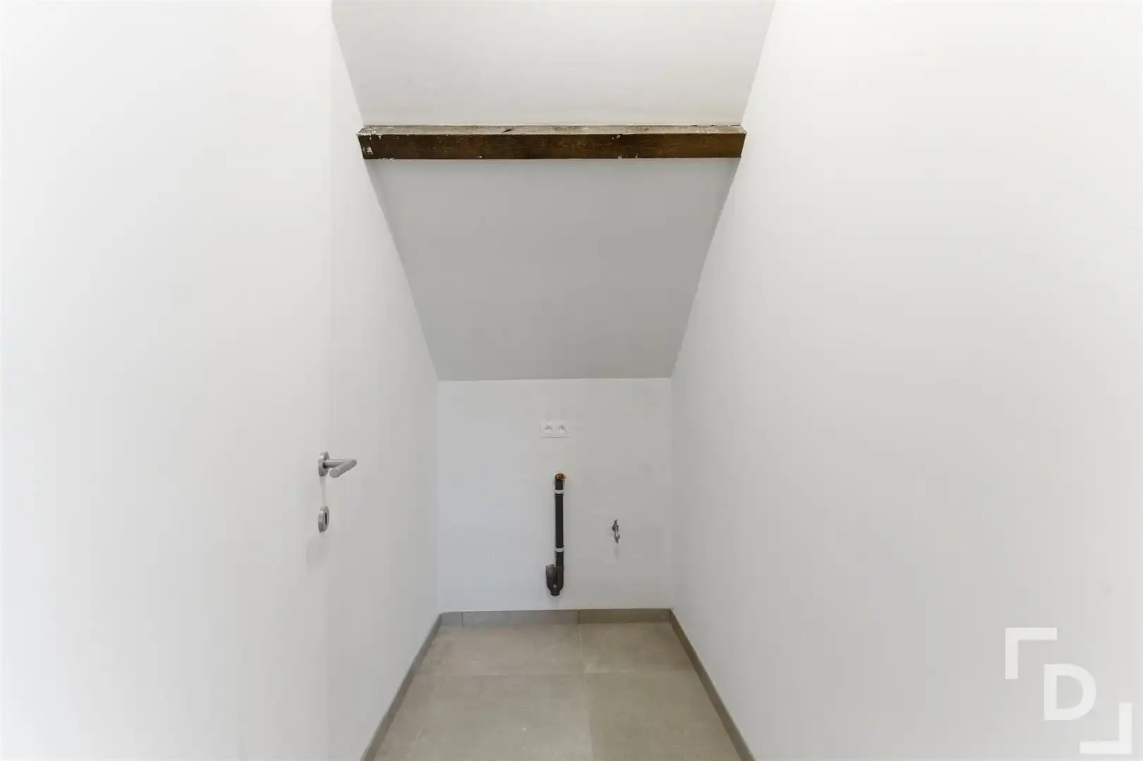 Instapklare nieuwbouwappartement te koop op toplocatie in centrum Ieper. foto 53