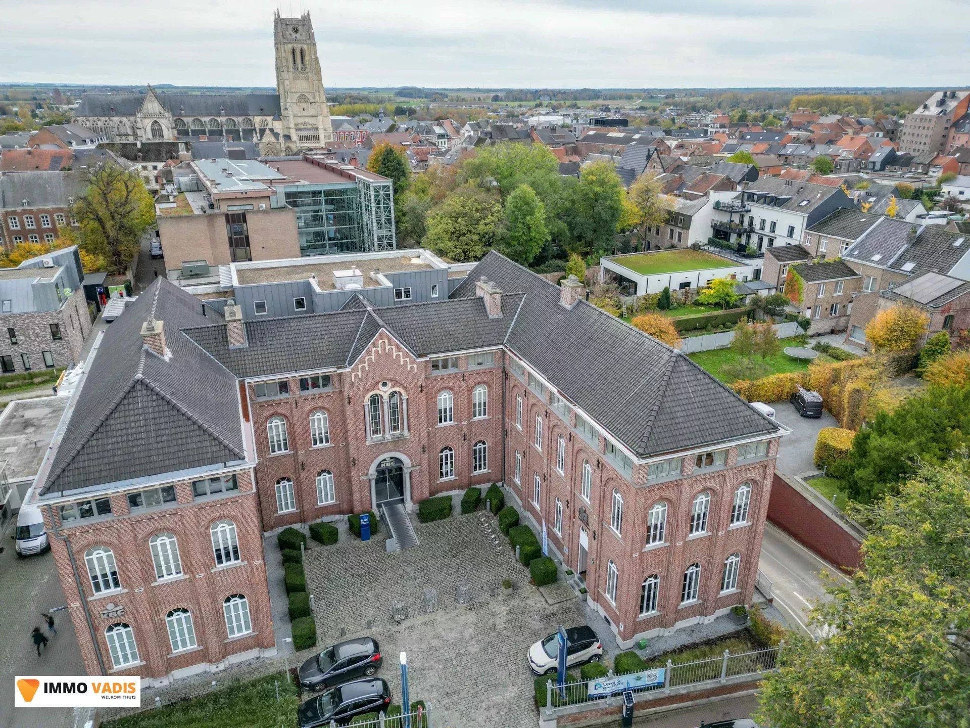 Exclusief Penthouse in hartje Tongeren met een woonoppervlakte van 315 m2, foto {{pictureIndex}}