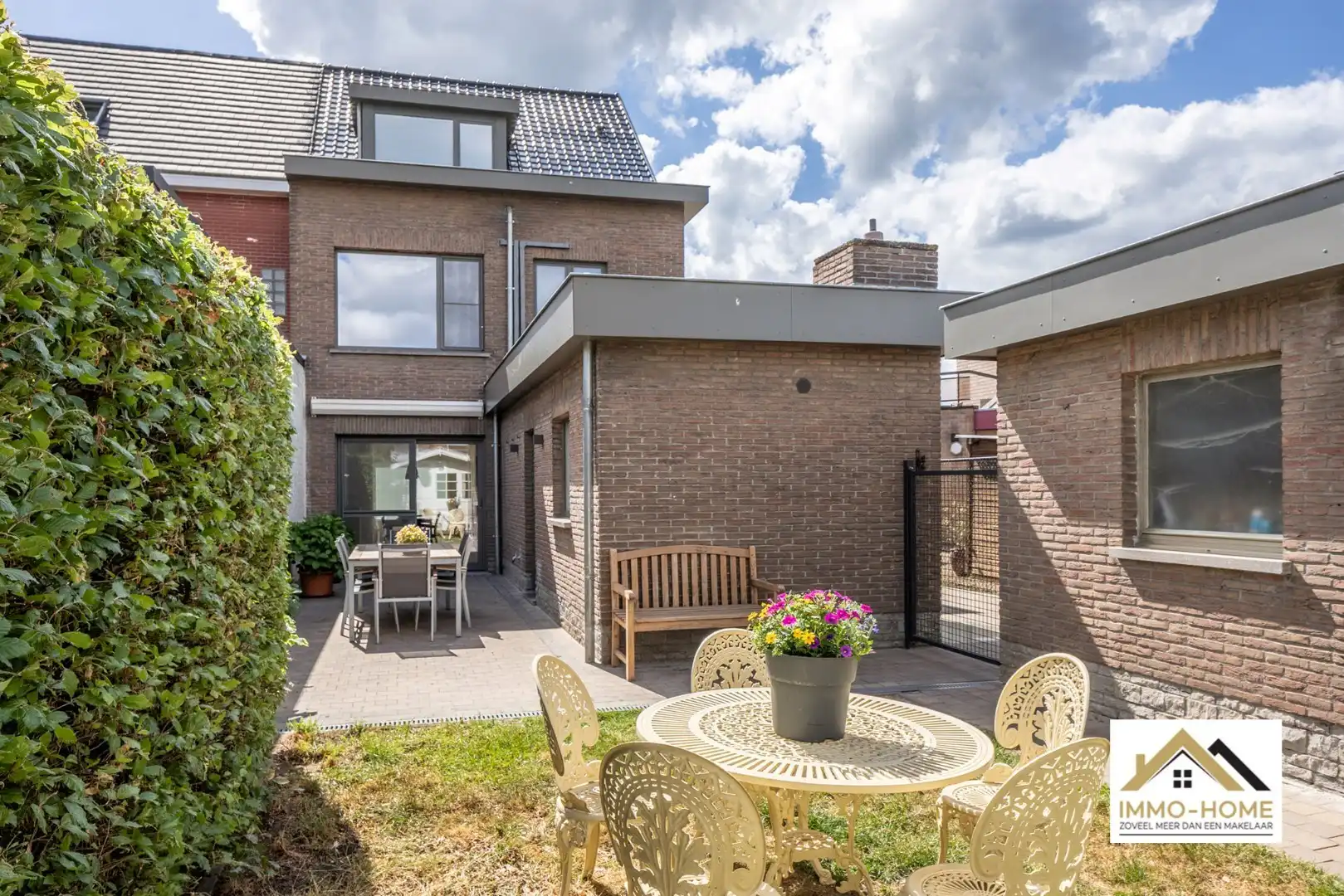 Stijlvolle moderne woning met smart home in Zwijnaarde foto 21