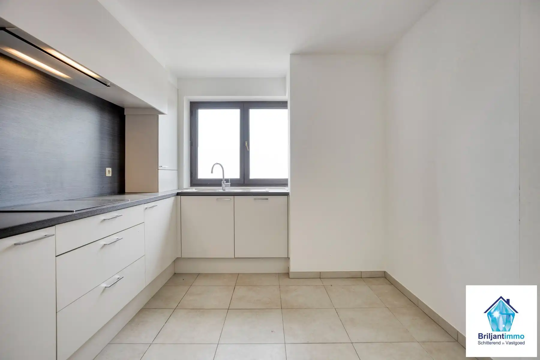 Centraal gelegen duplex APP met 2 slp en staanplaats foto 7