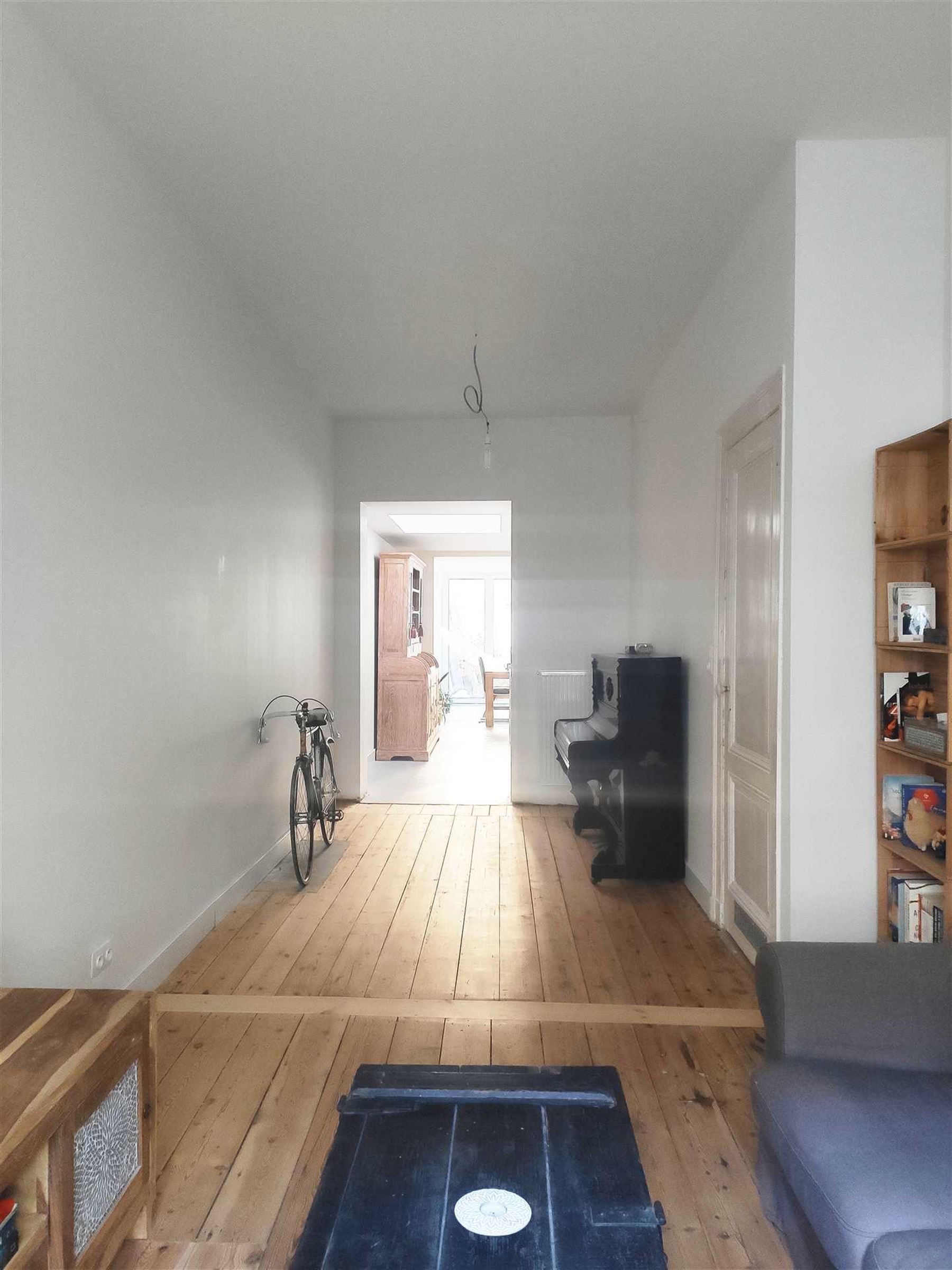 Woning met tuin en 4 slaapkamers! foto 4