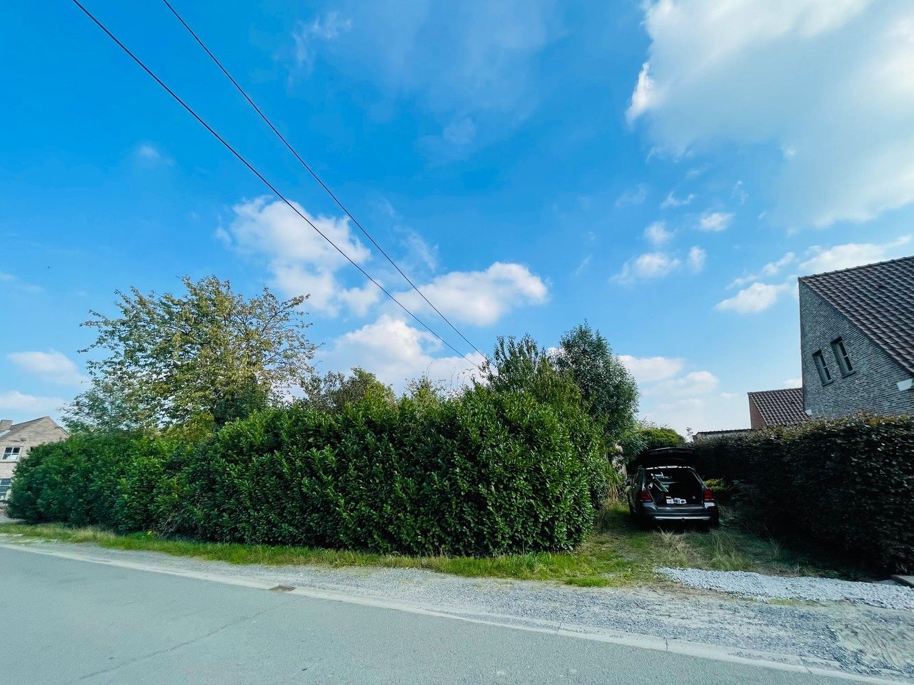 Aartrijke  Pittoreske ligging  Prachtig stuk BOUWGROND  met een oppervlakte van 1.900  m²  idyllische tuin ( ZUID-OOST) met grote diversiteit van bomen struiken en  Stilte gebied foto 9