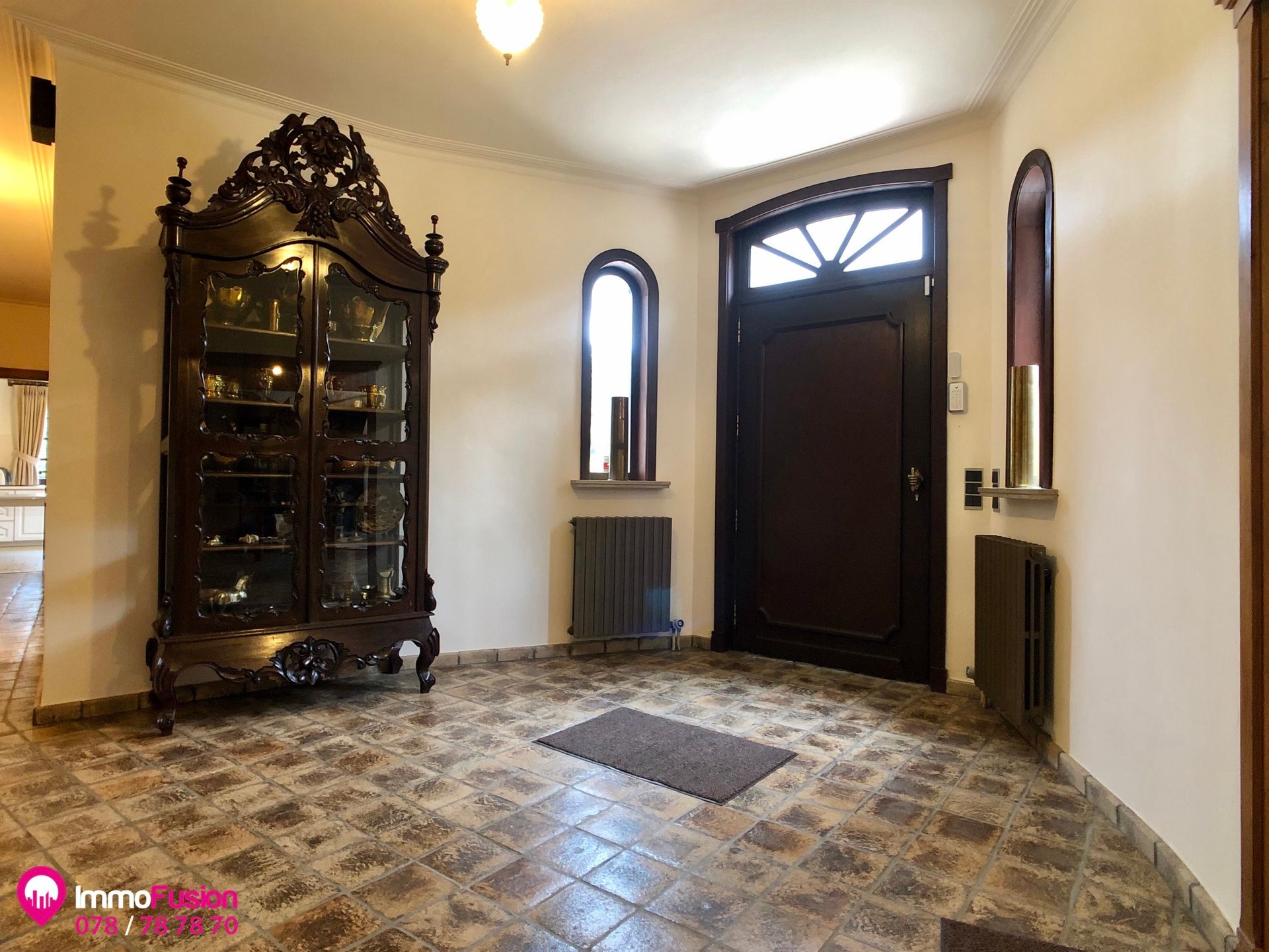Unieke villa met bijgebouw, op ruim perceel van ca. 8.5 HA! foto 12