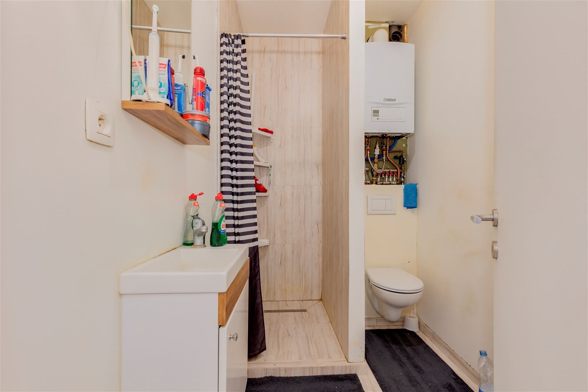 Huis ingedeeld in 6 verhuurde units - 8,8% netto rendement foto 7