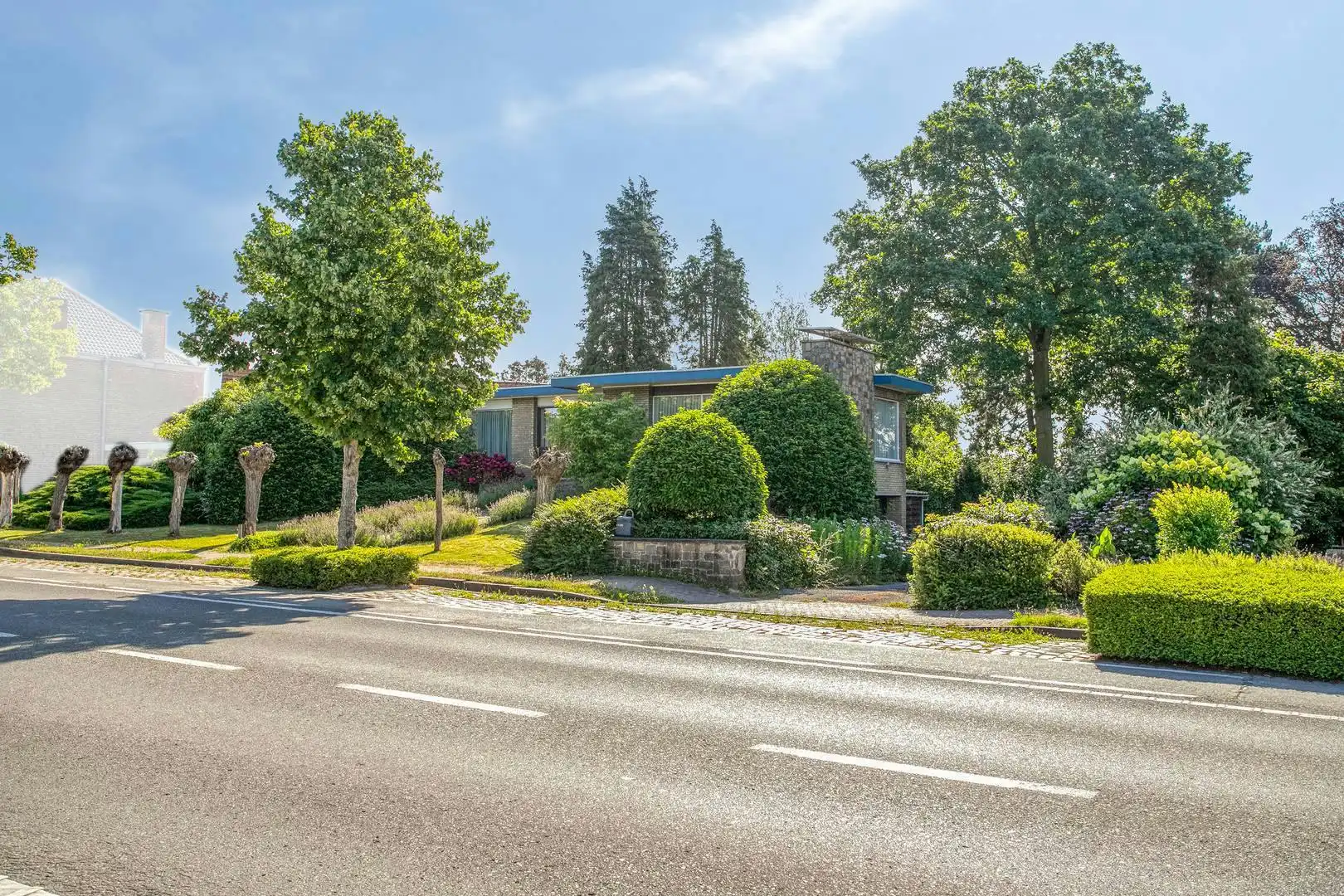 Unieke karakterwoning op 1.411 m² met tal van mogelijkheden foto 3