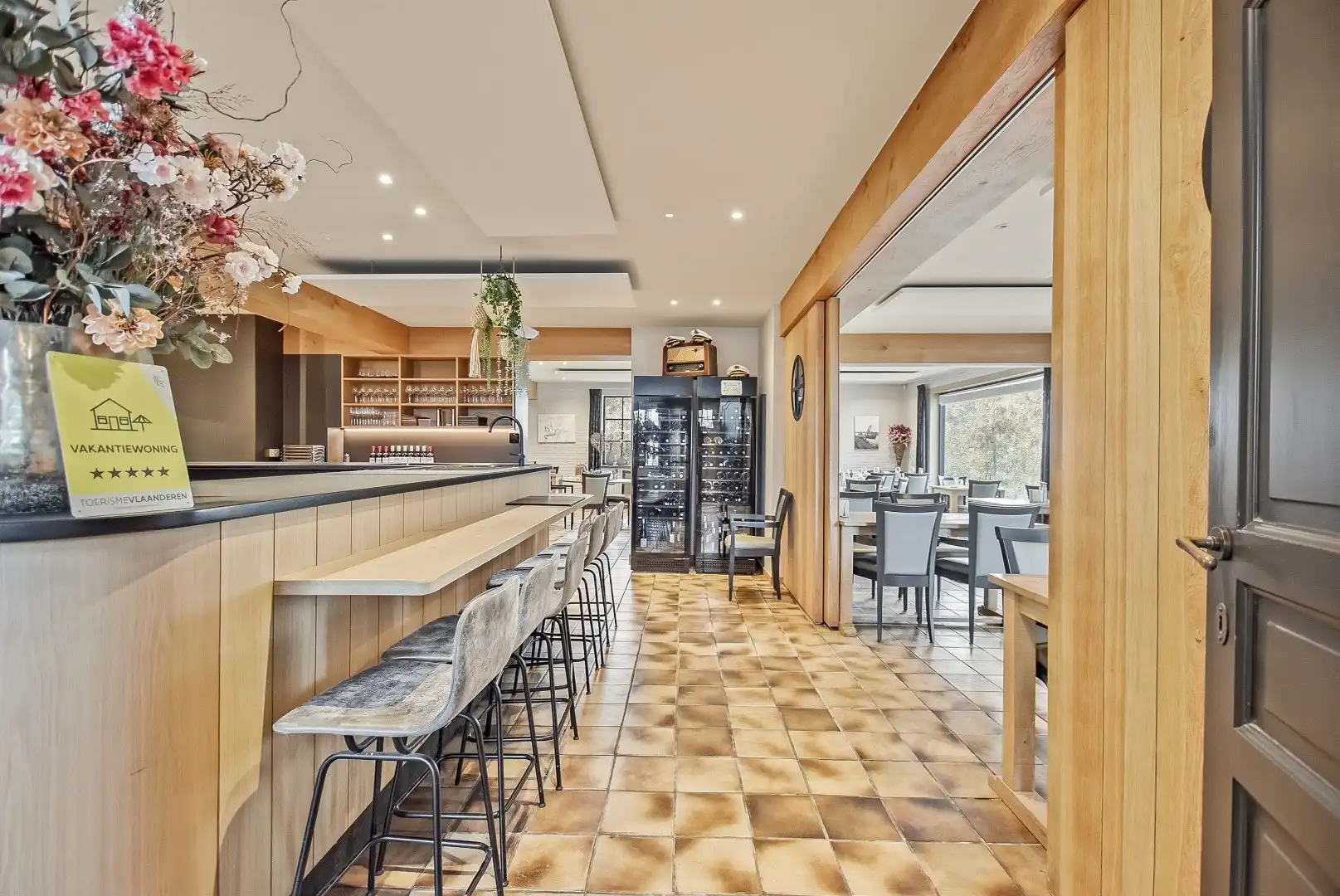 Restaurant met privéwoning en 2 B&B-kamers op 4.370 m² foto 8