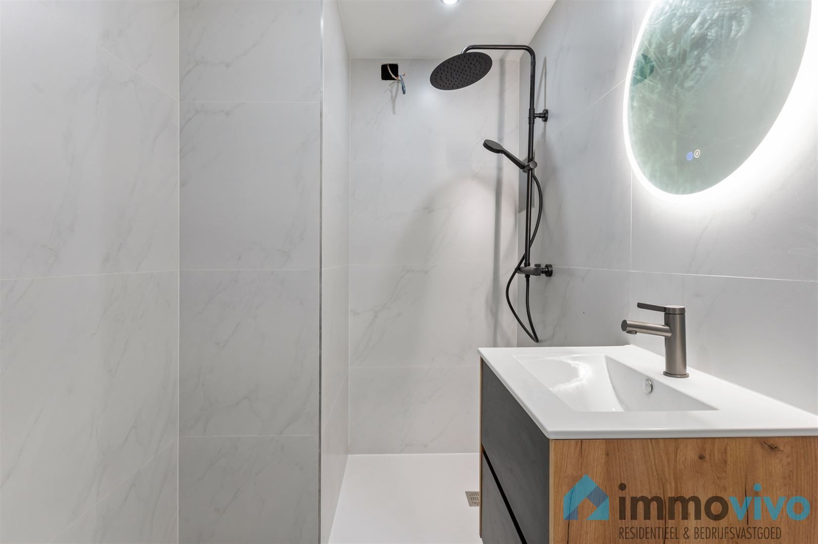 Gerenoveerd 1-slpkapp met groot zuid terras en EPC label B foto 2