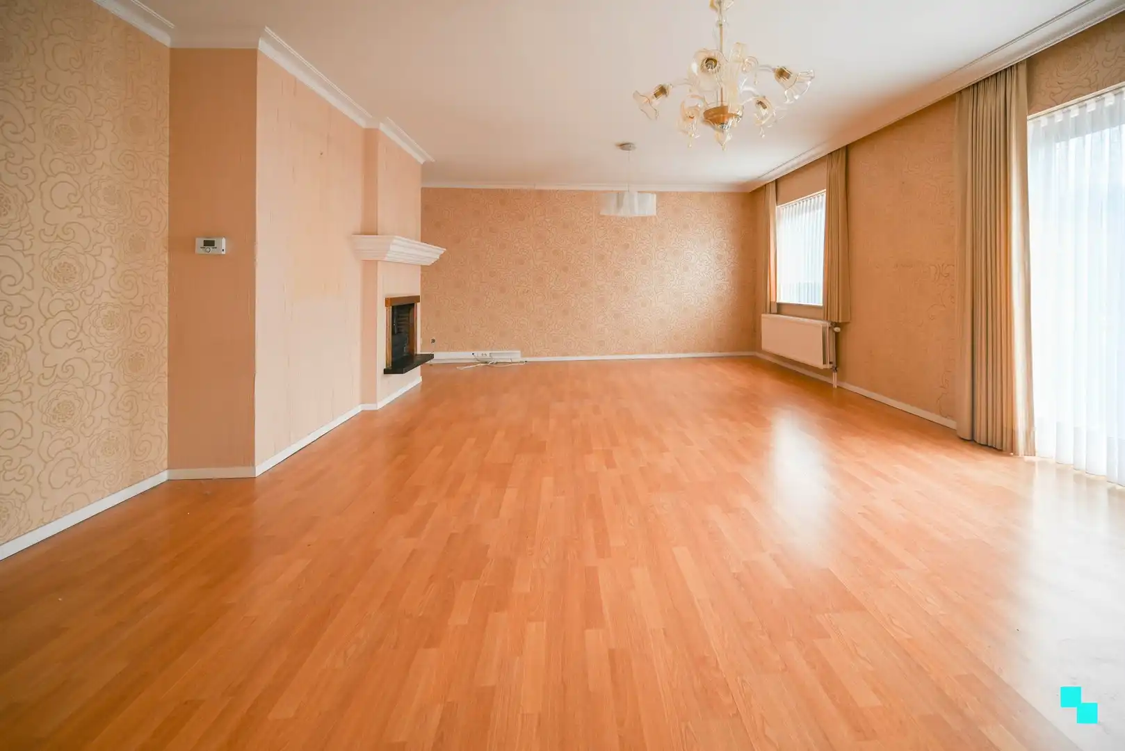 Centraal gelegen appartement in Oostrozebeke foto 4