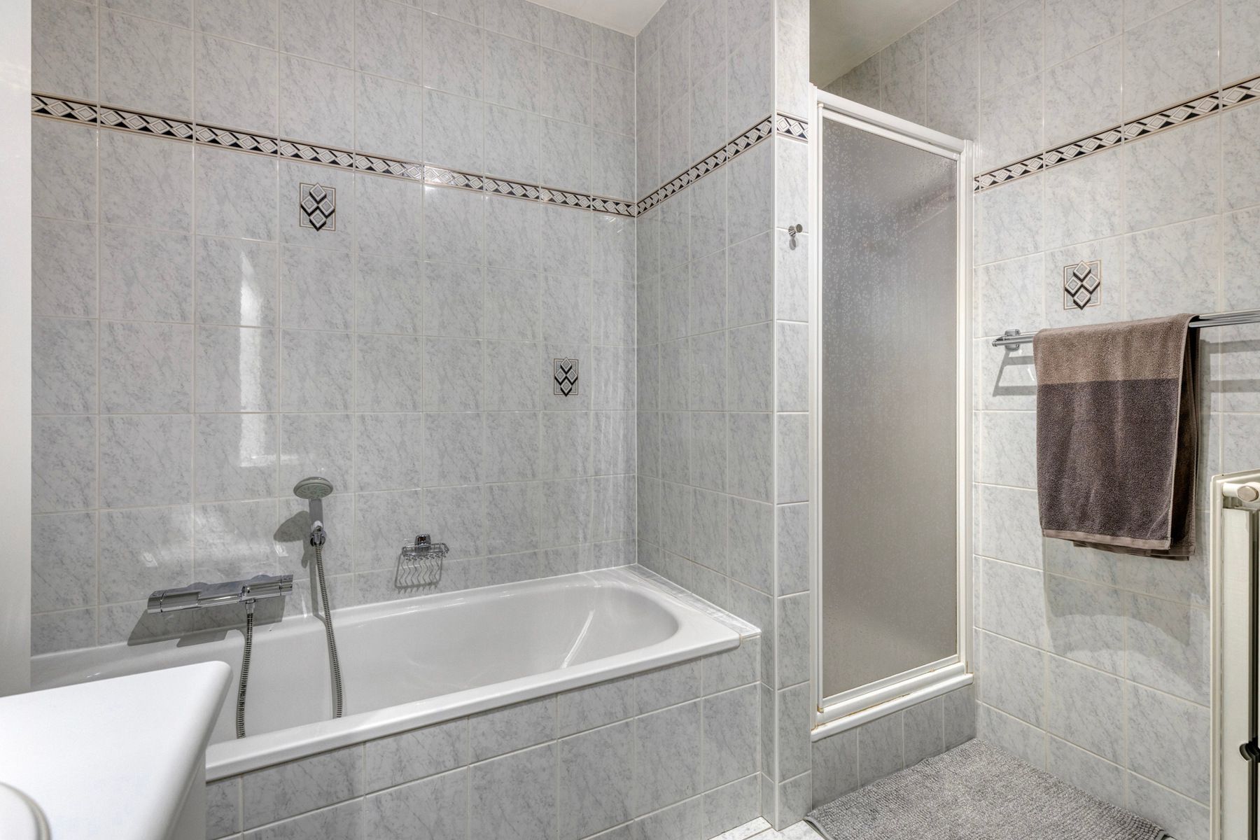 Ruim appartement met 3 slaapkamers! foto 12