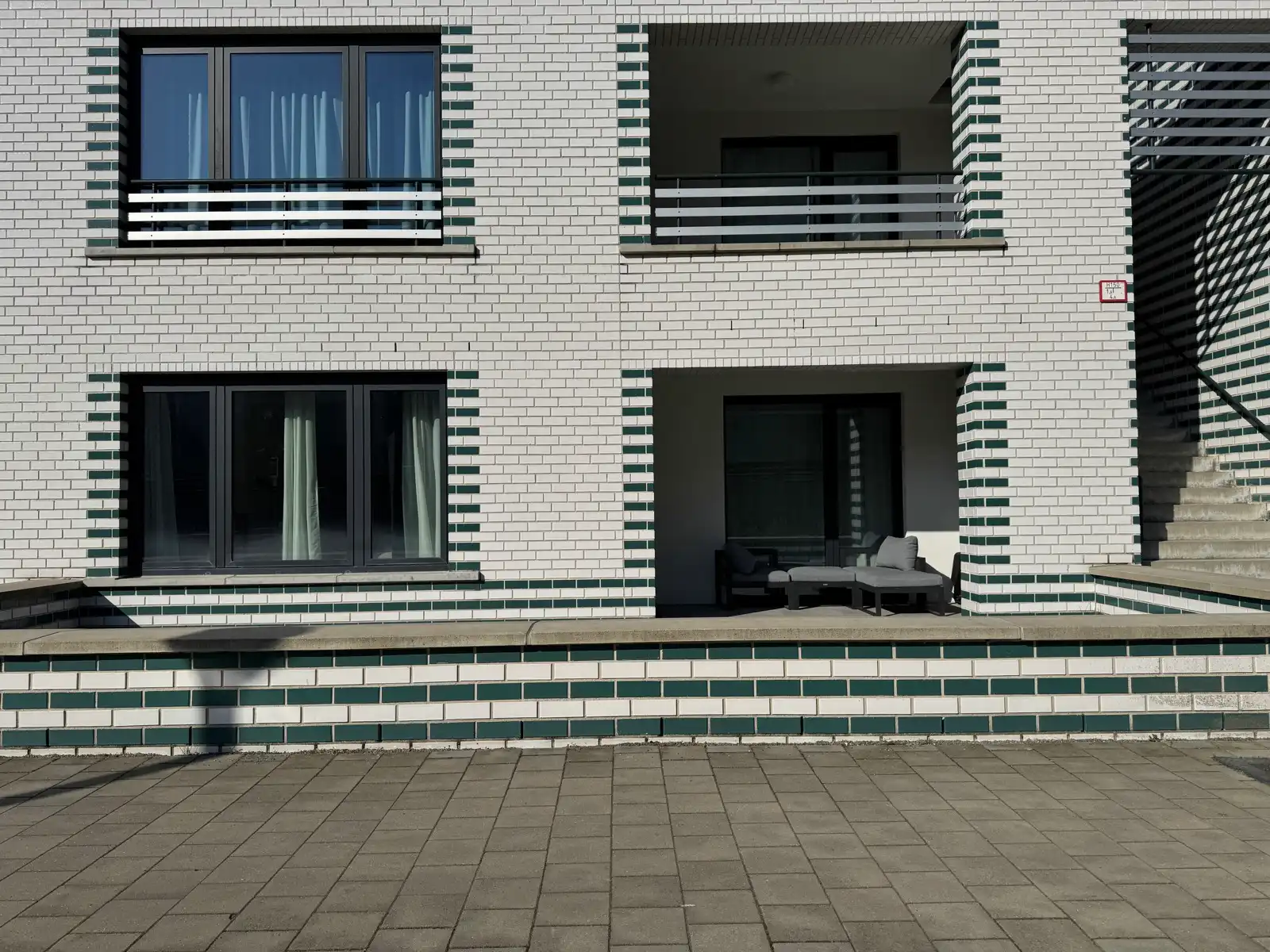 Berchem: Nieuwbouw gelijkvloers één slpk app.+ terras + P foto 10