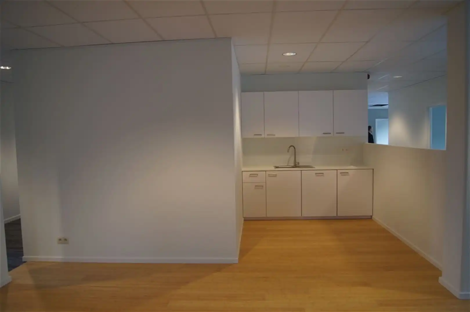 LUCHTHAVENLAAN 4: Kantoorgebouw vanaf 437m² foto 12