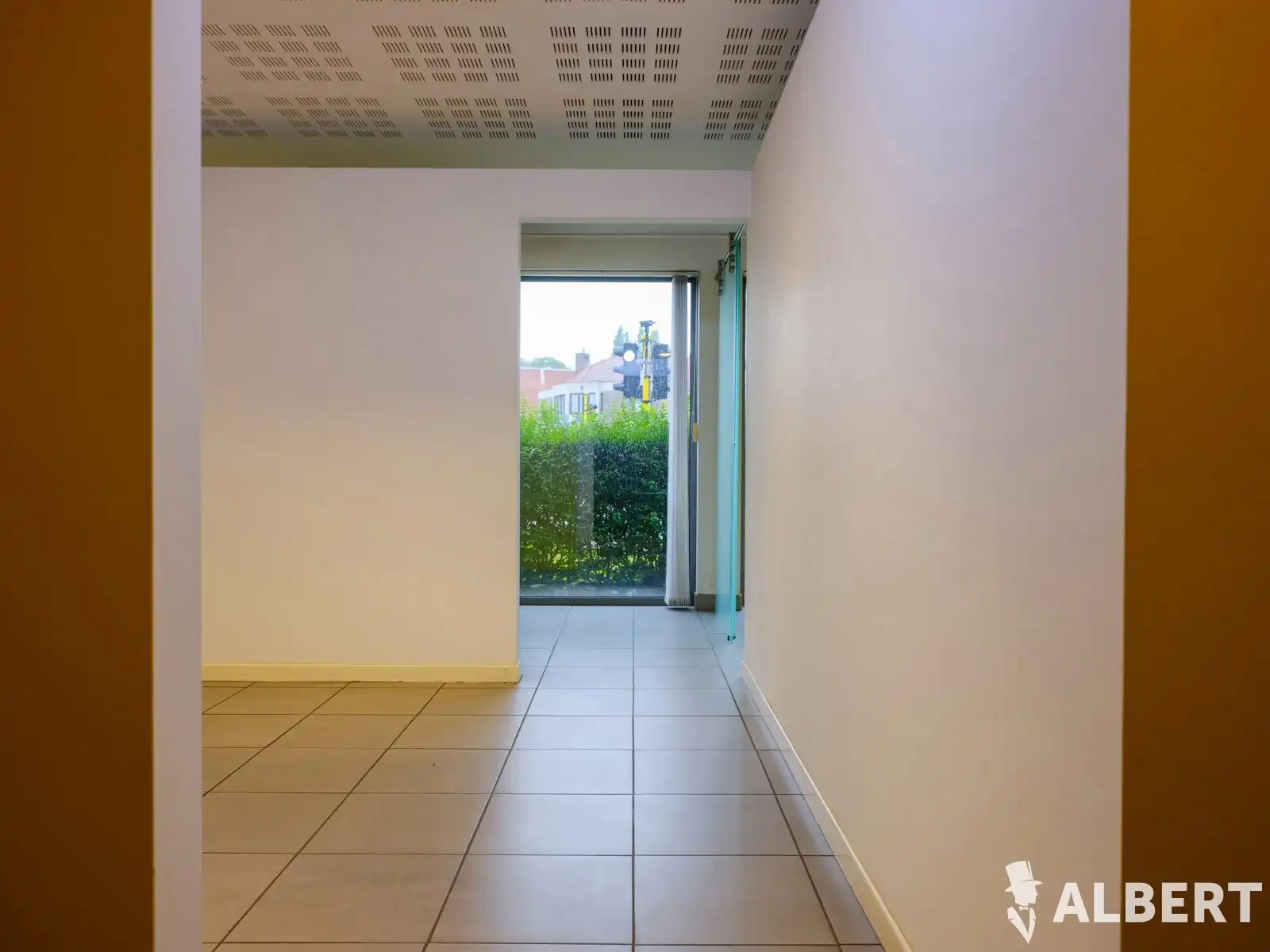 Modern handelspand op zichtlocatie te centrum Tielt foto 22