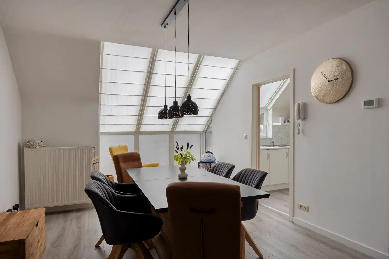 Instapklaar appartement met 2 slaapkamers en garage in het centrum van Lanaken! foto 9