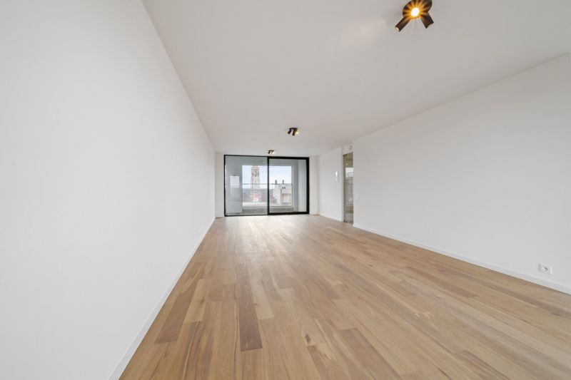 Modern nieuwbouwappartement te koop in Roeselare met gunstige oriëntatie foto 2