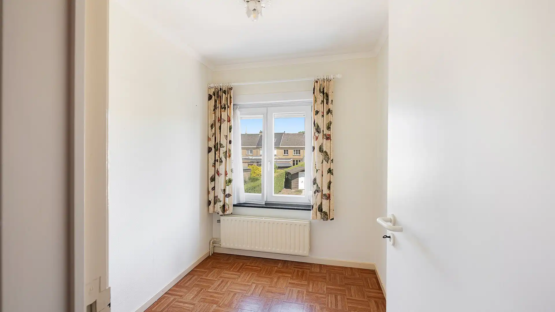 Uitstekend gelegen woning met mooie tuin te Brugge foto 19