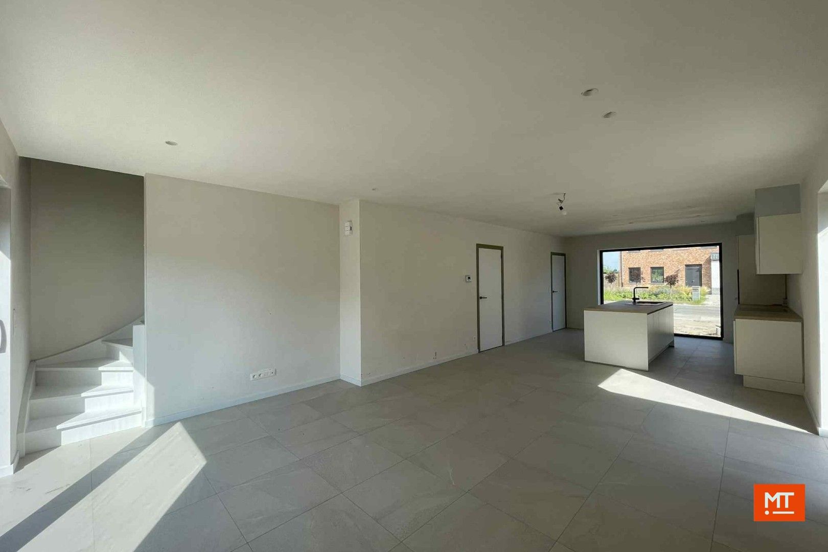 Te huur: Moderne halfopen nieuwbouwwoning met 3 slaapkamers, tuin en carport in Moorslede/Beitem foto 4
