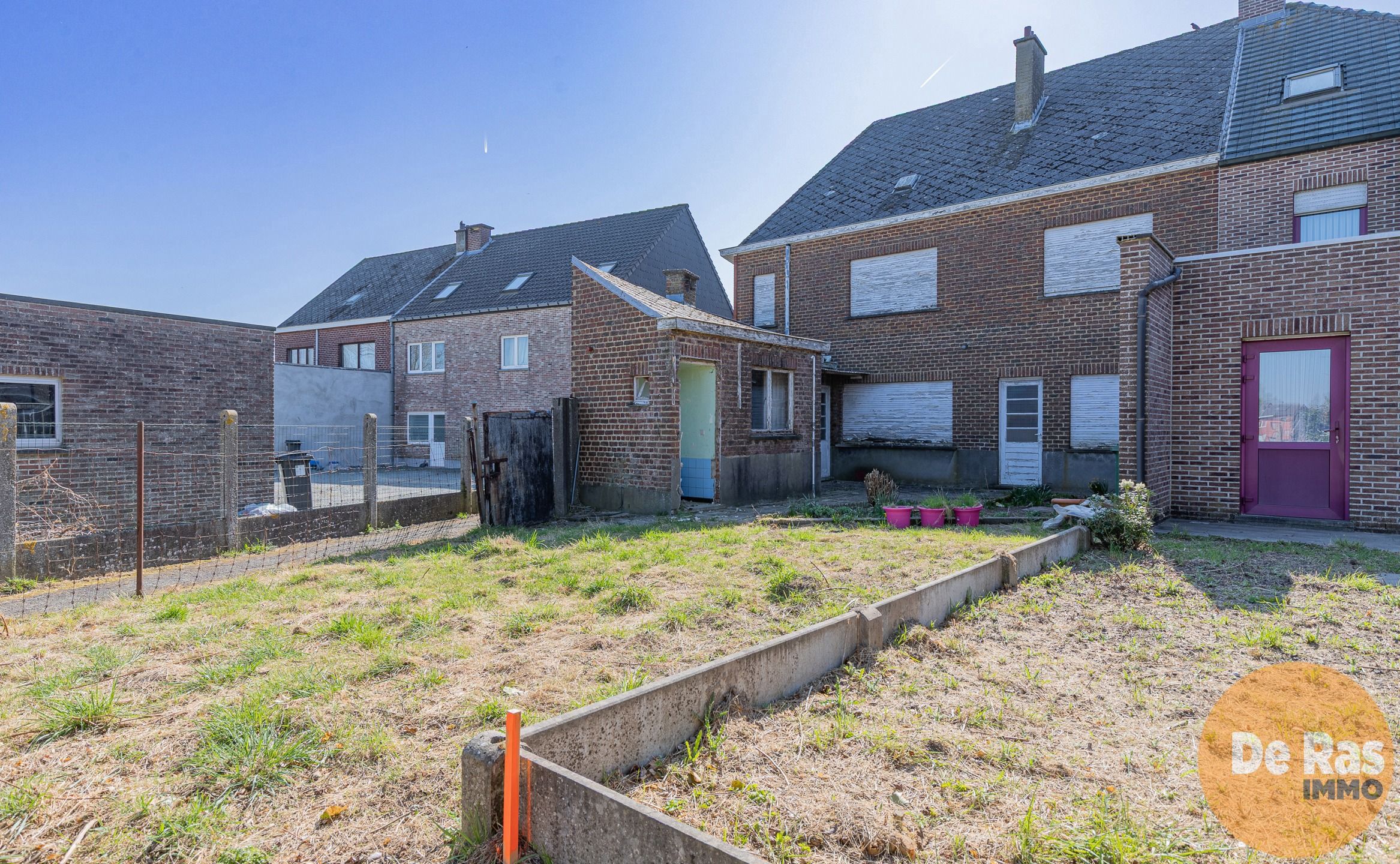 NIEUWERKERKEN - Renovatiewoning 4 slpks - garage & tuin foto 12