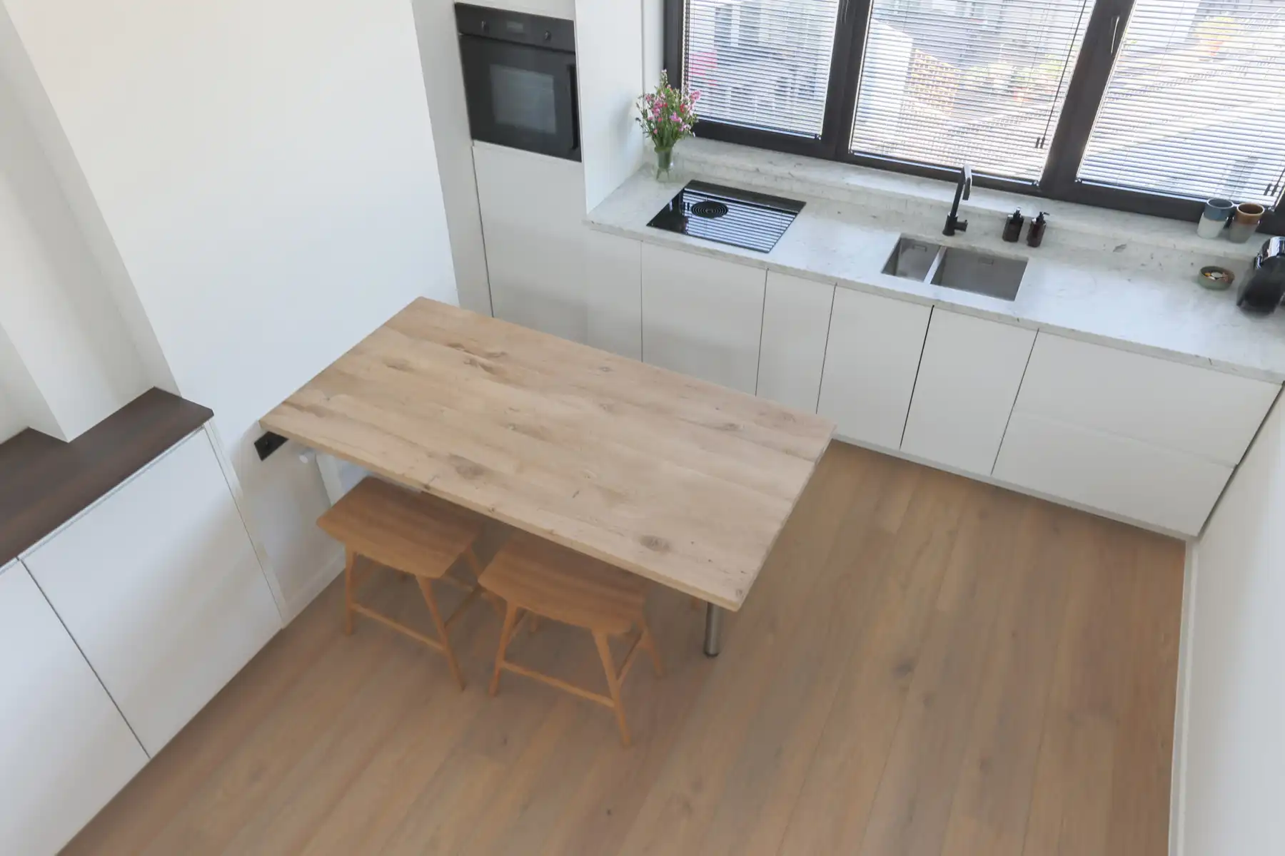 Slim, licht & ALL IN wonen in deze knappe studio op het Zuid foto 6