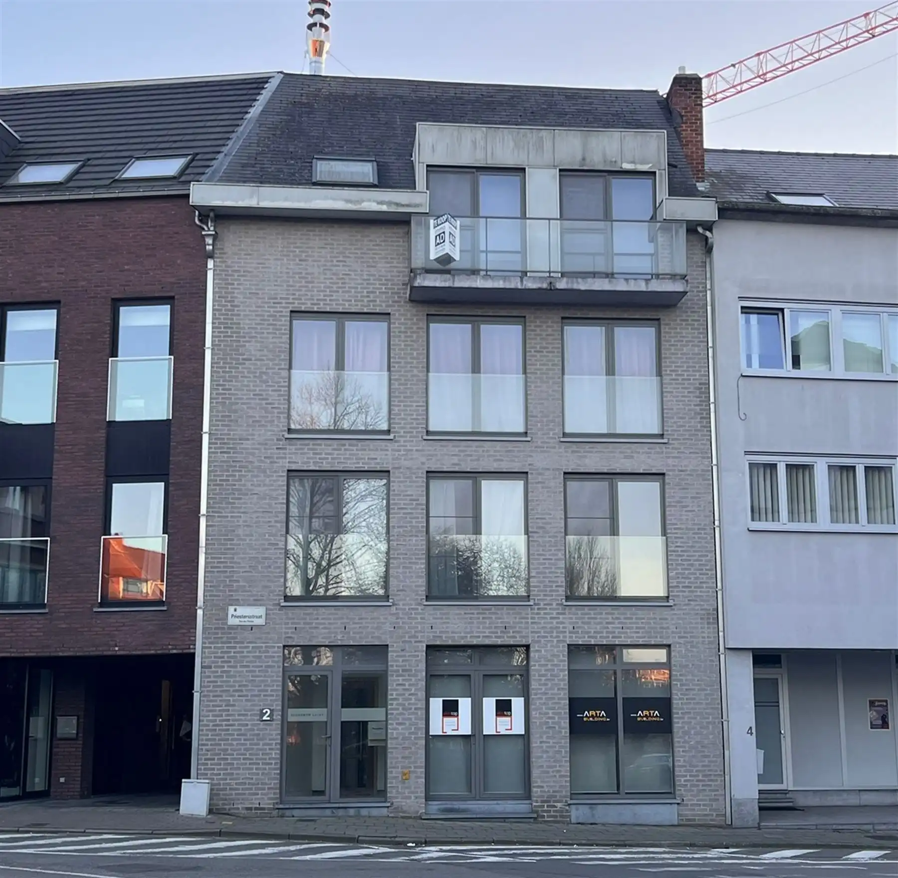Charmant appartement met mooi zicht op het Mouroitplein foto {{pictureIndex}}
