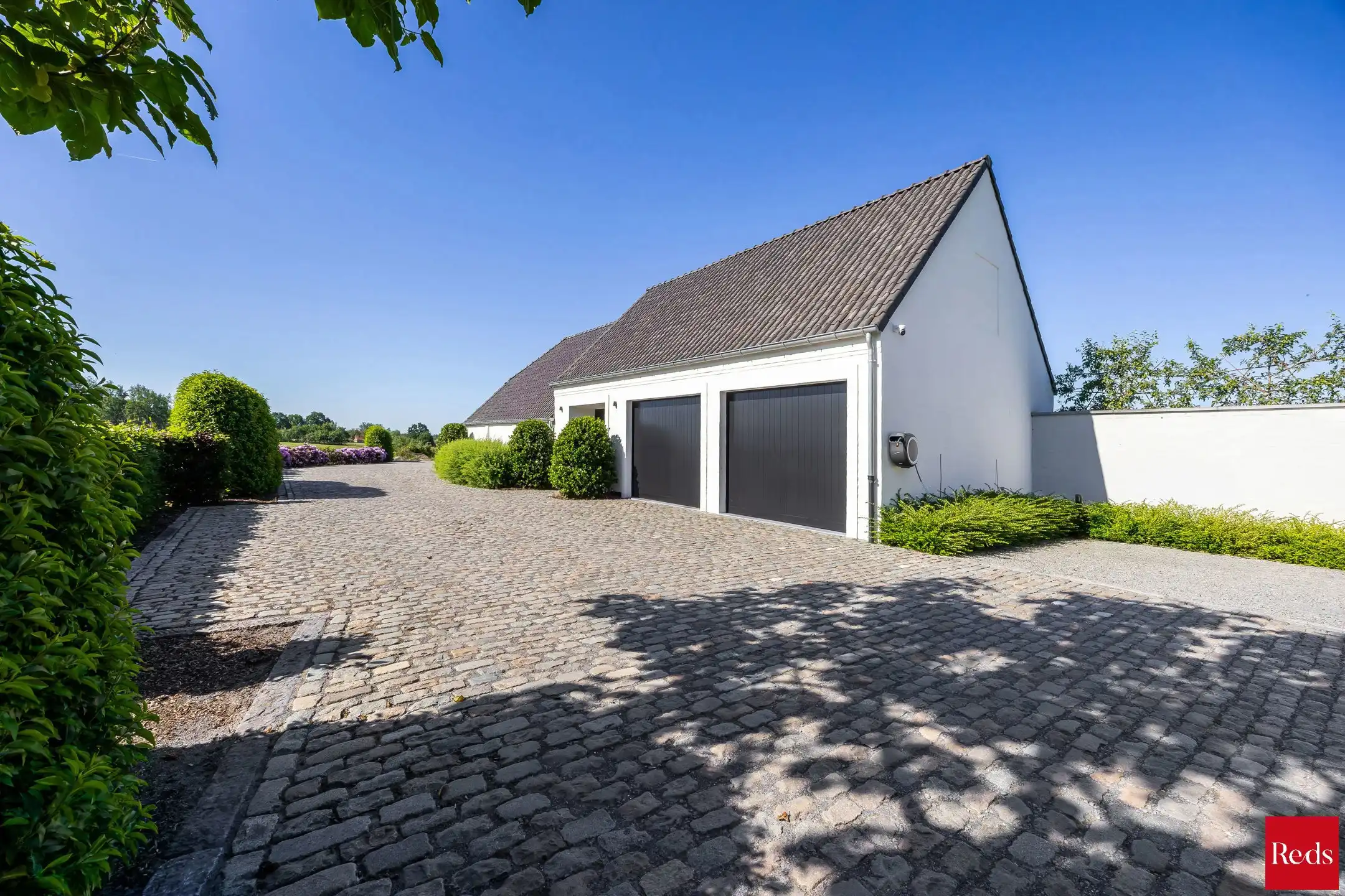 Luxueuze villa met bijgebouw en mogelijkheid tot aankoop achtergelegen weilanden.  foto 28