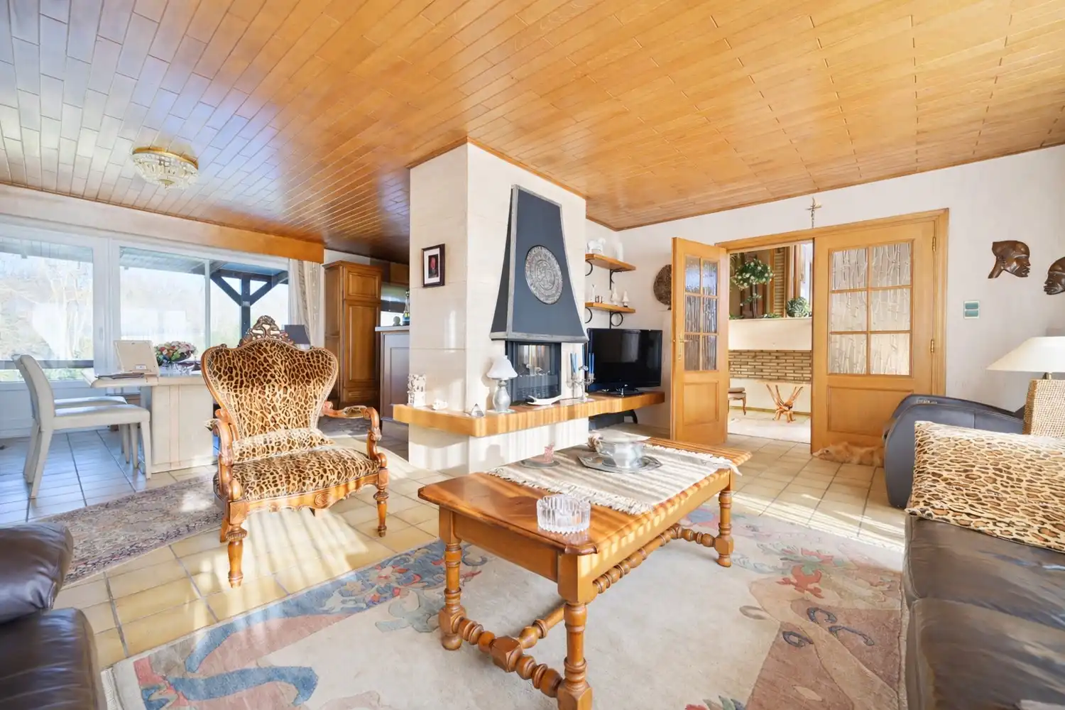 Veelzijdige eigendom op strategische locatie nabij Maastricht foto 10