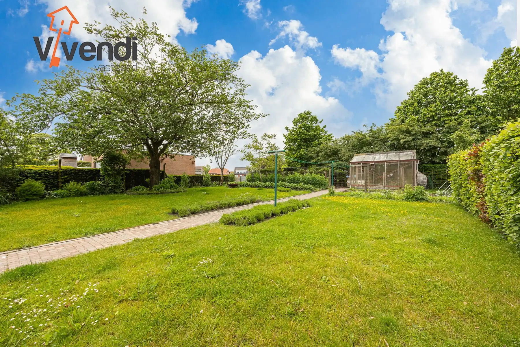 Unieke handelswoning in het historische hart van Weelde. foto 23