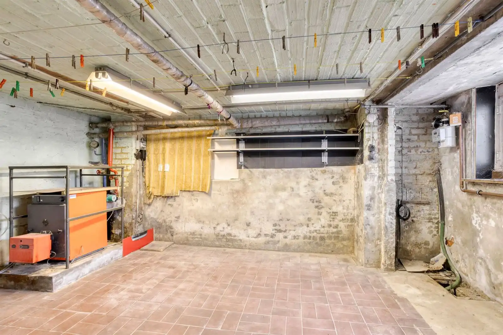 Drie-gevelwoning te Halle foto 23