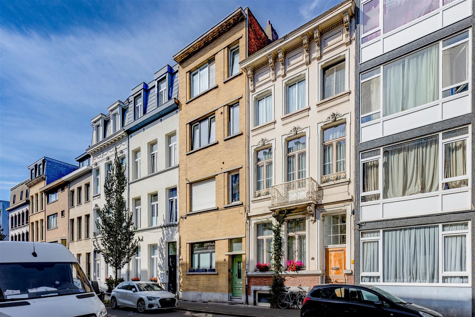 Super-de-luxe gerenoveerd appt met 2-3 slk foto 2