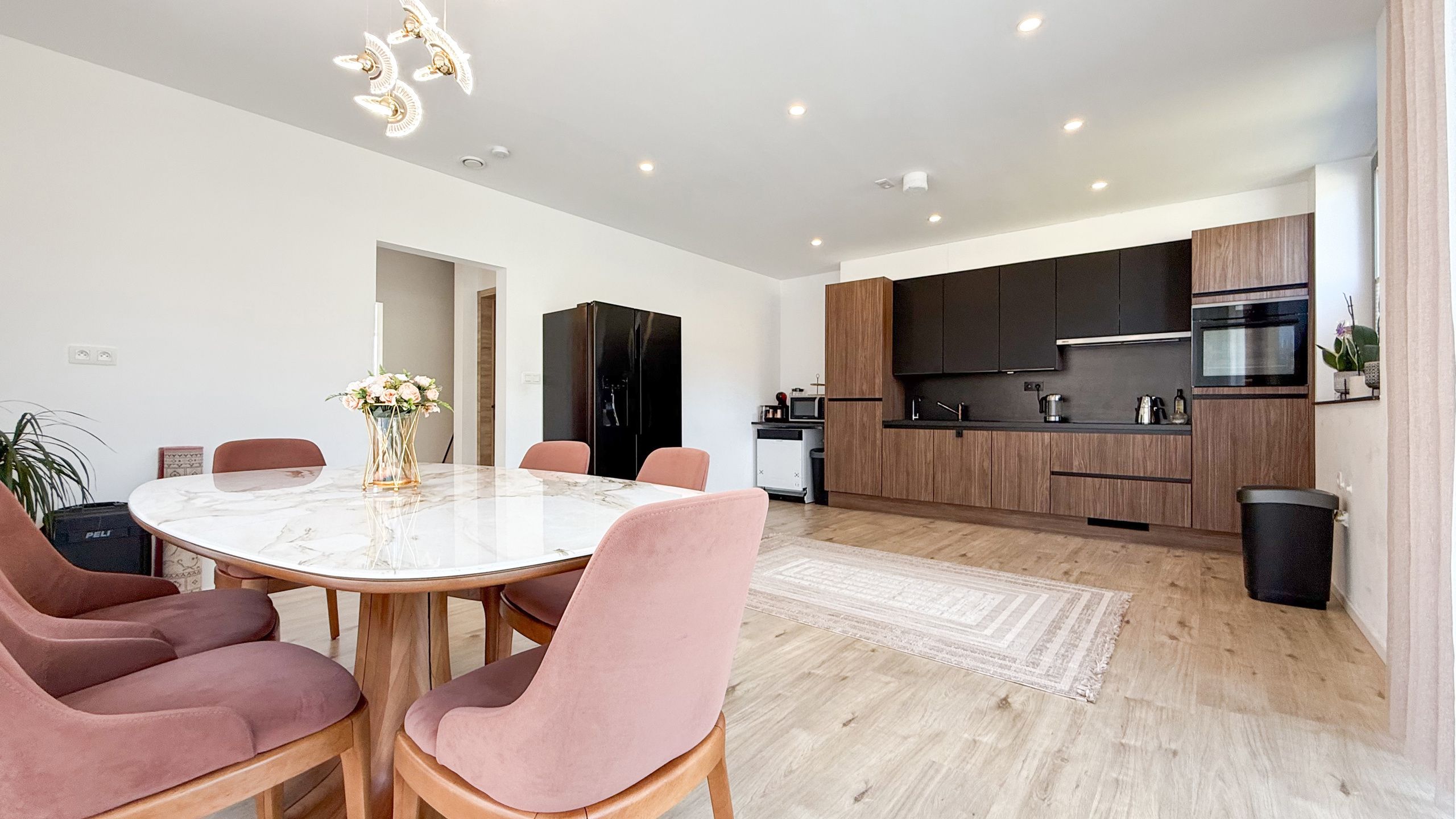 Halfopen nieuwbouw met 4 slaapkamers gelegen te Berkenbos! foto 9