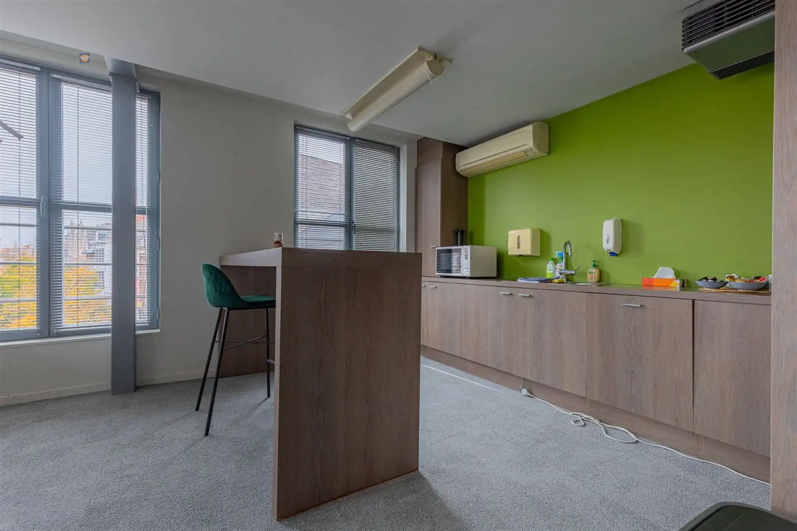 Unieke kantoorlocatie in hartje Mechelen foto 9