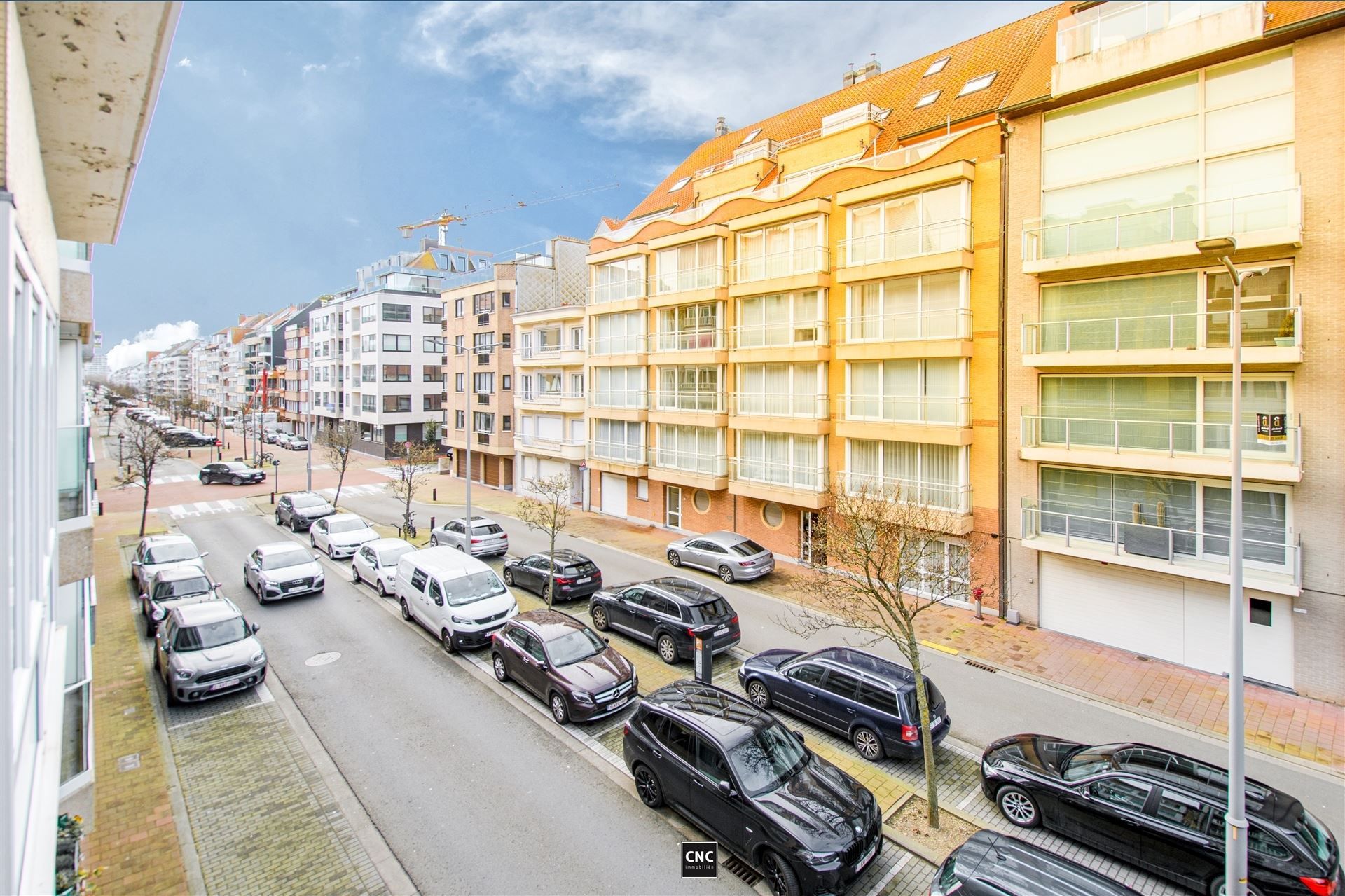 Ruim gerenoveerd appartement met 3 slaapkamers op enkele stappen van het Rubensplein foto 10