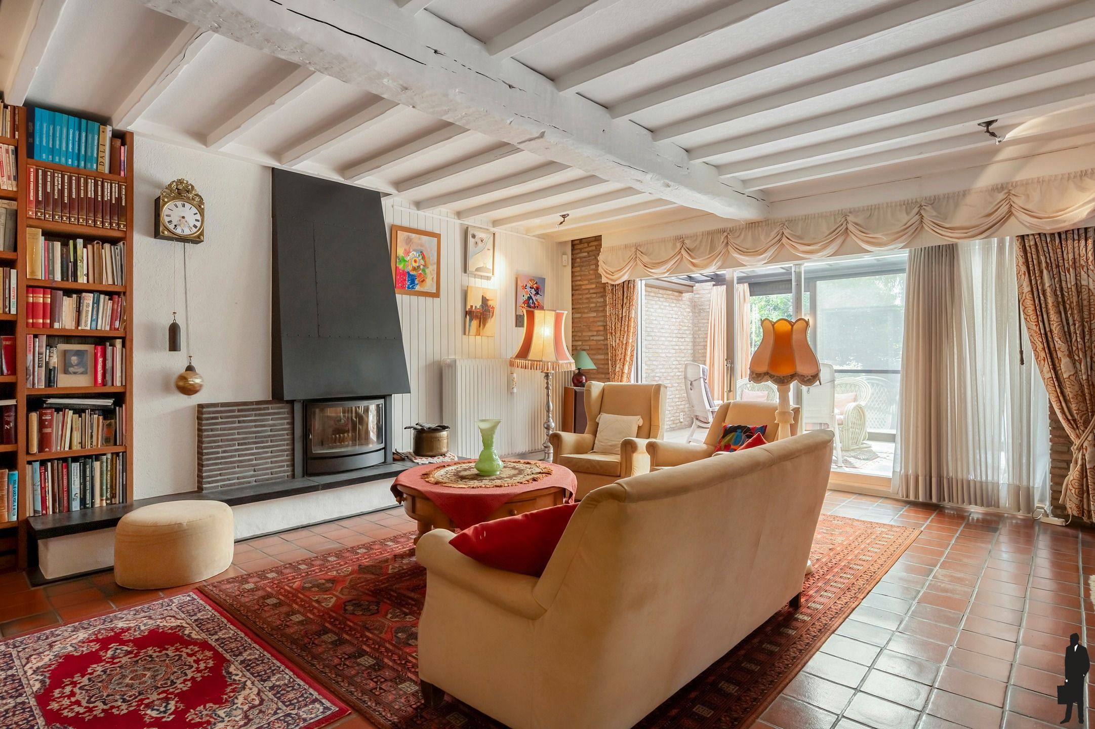 Vrijstaande gelijkvloers woning op prachtig perceel van ca. 1436 m² foto 3