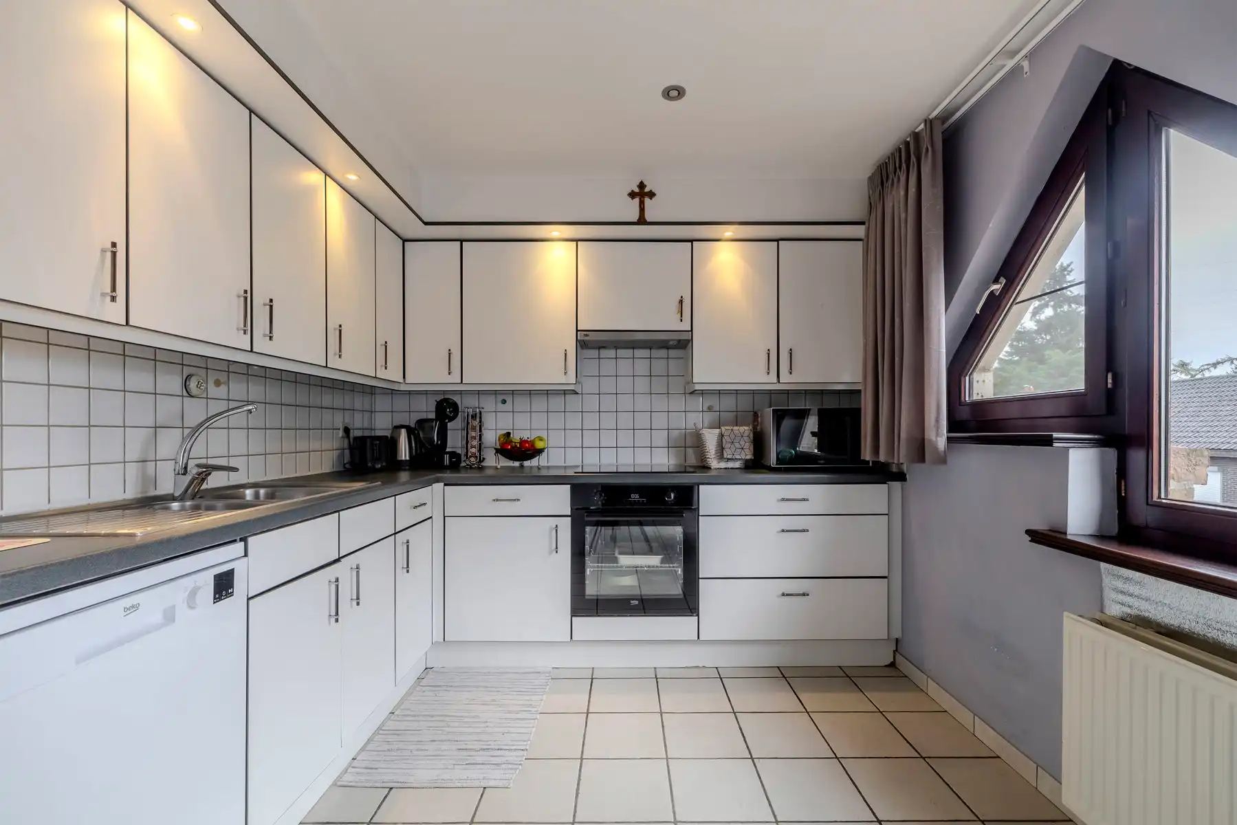Appartement met 2 slaapkamers, terras en garage foto 6