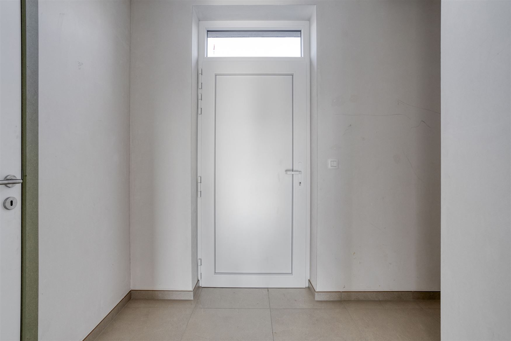 Ruime nieuwbouwwoning foto 3