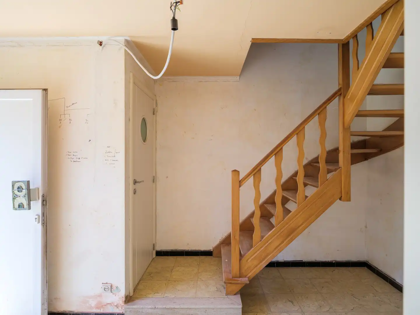 Ruime halfopen woning met karakter foto 3