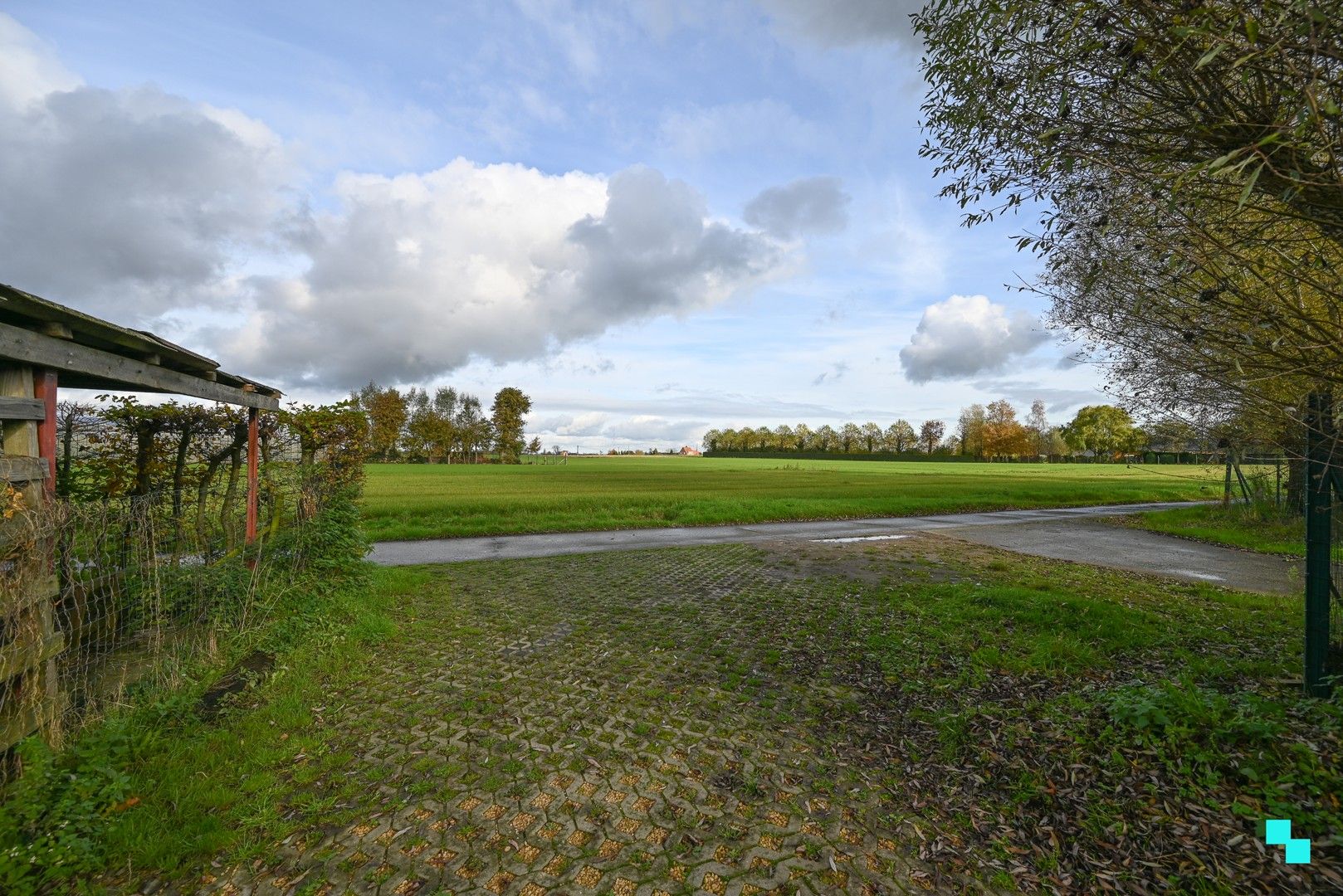 Recent gerenoveerde ééngezinswoning met uitweg achteraan te Ardooie / Pittem foto 20