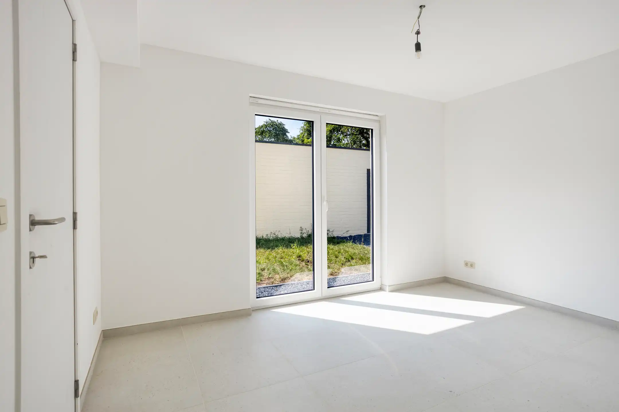 Ruime gerenoveerde woning (230 m²) nabij Gouden Kruispunt foto 8