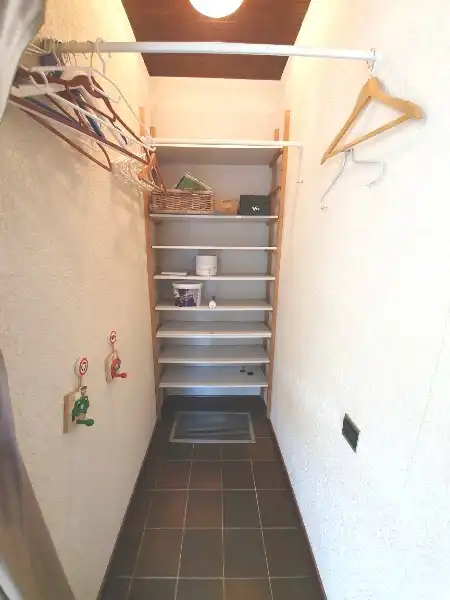 Rustig gelegen 3 slpka-woning met inpandige garage, 2 terrassen en kleine tuin foto 5