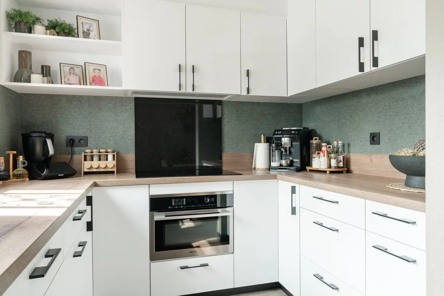 Zeer ruim appartement/stadswoning pal in het centrum van Pelt foto 13